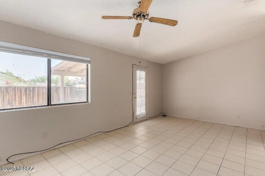 Oak Tree at Midvale (520-620) - Residential Lease