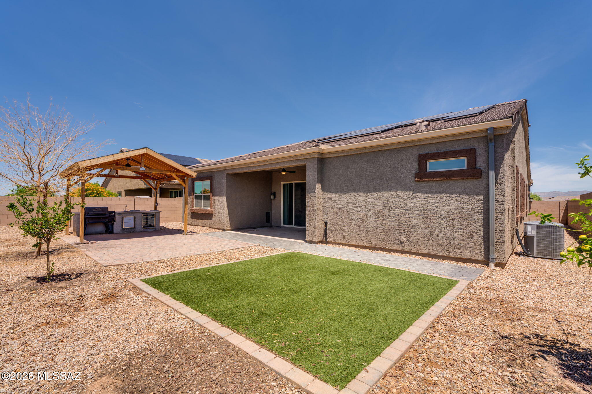 Saguaro Bloom 7B - Residential