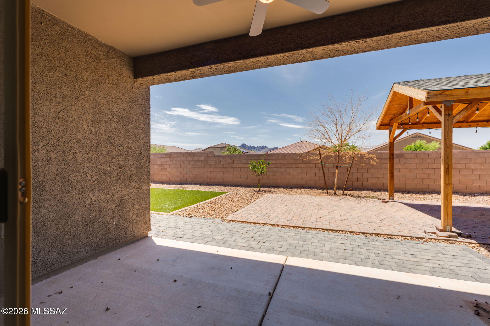 Saguaro Bloom 7B - Residential