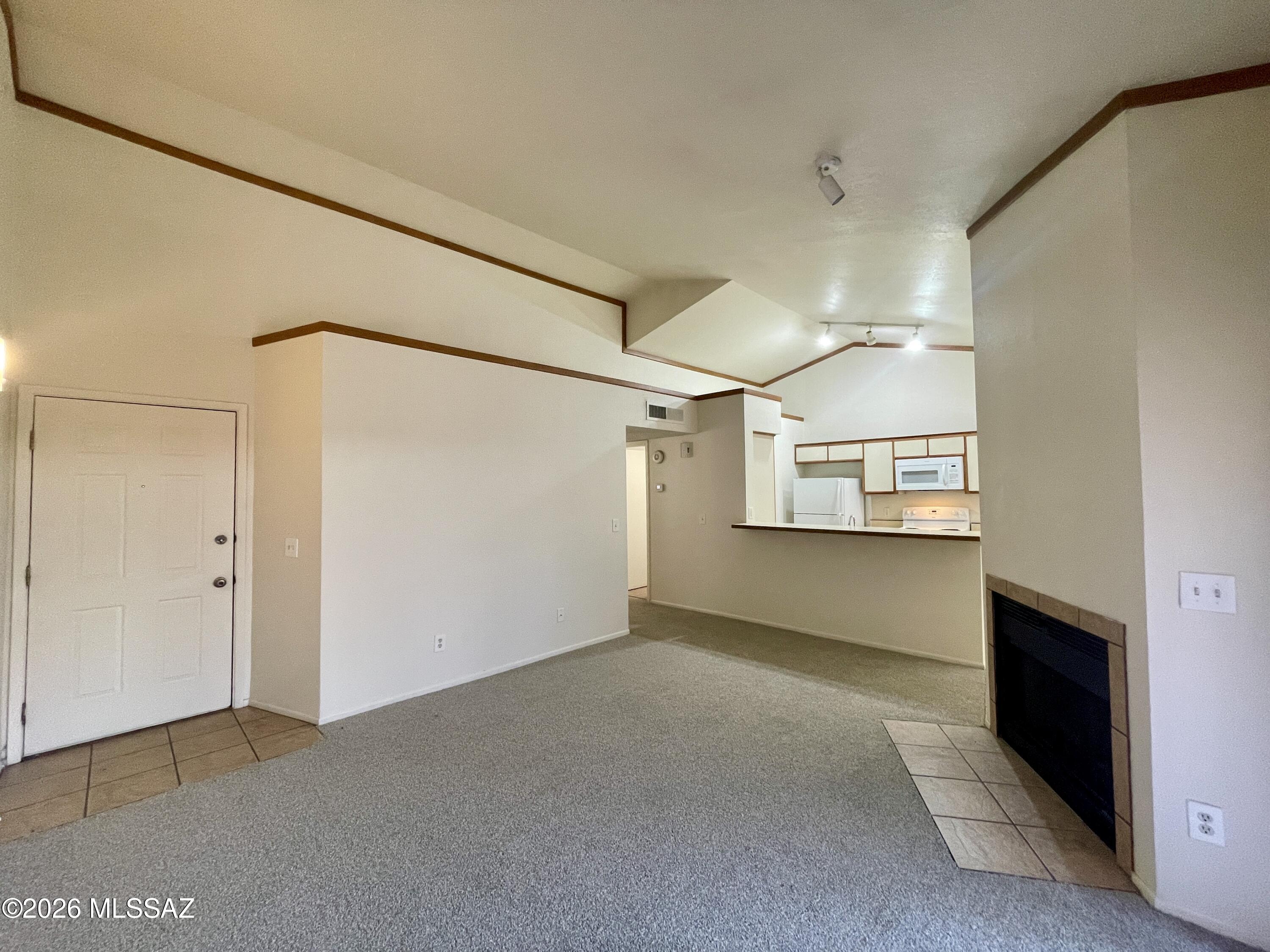 Midvale Park Commerce Center Amend. (1-23) - Residential Lease