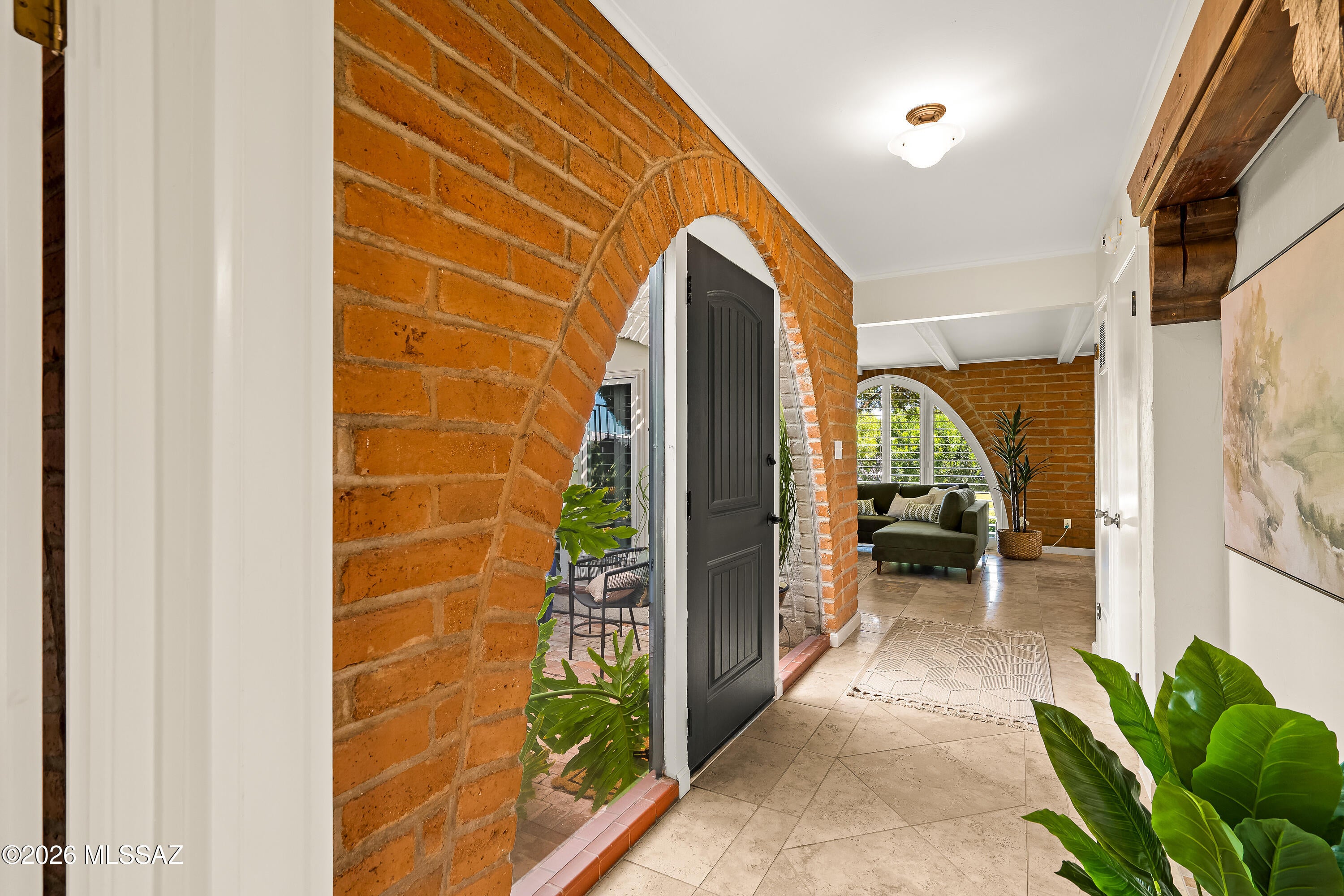 Las Lomitas (1) - Residential