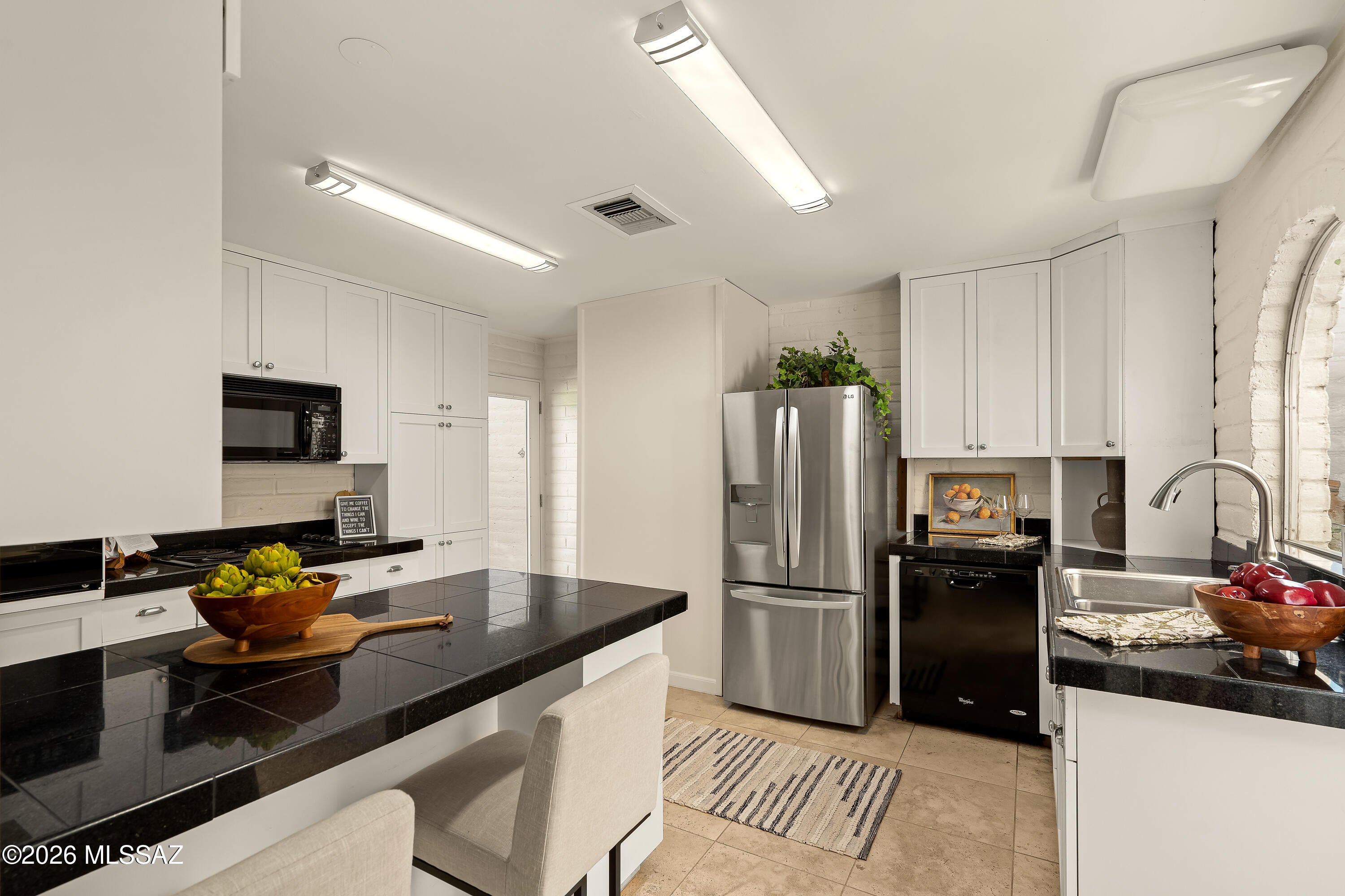 Las Lomitas (1) - Residential
