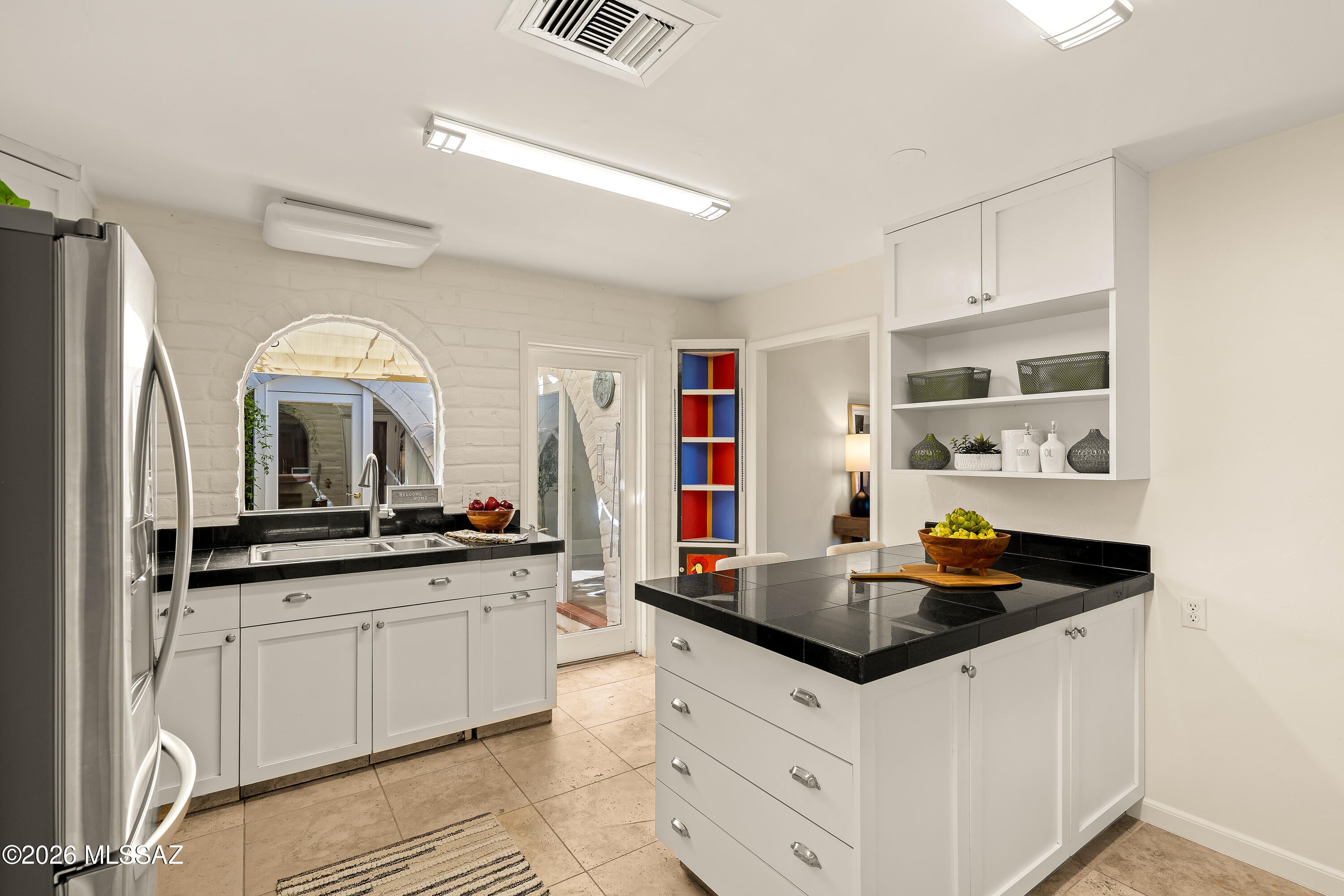 Las Lomitas (1) - Residential