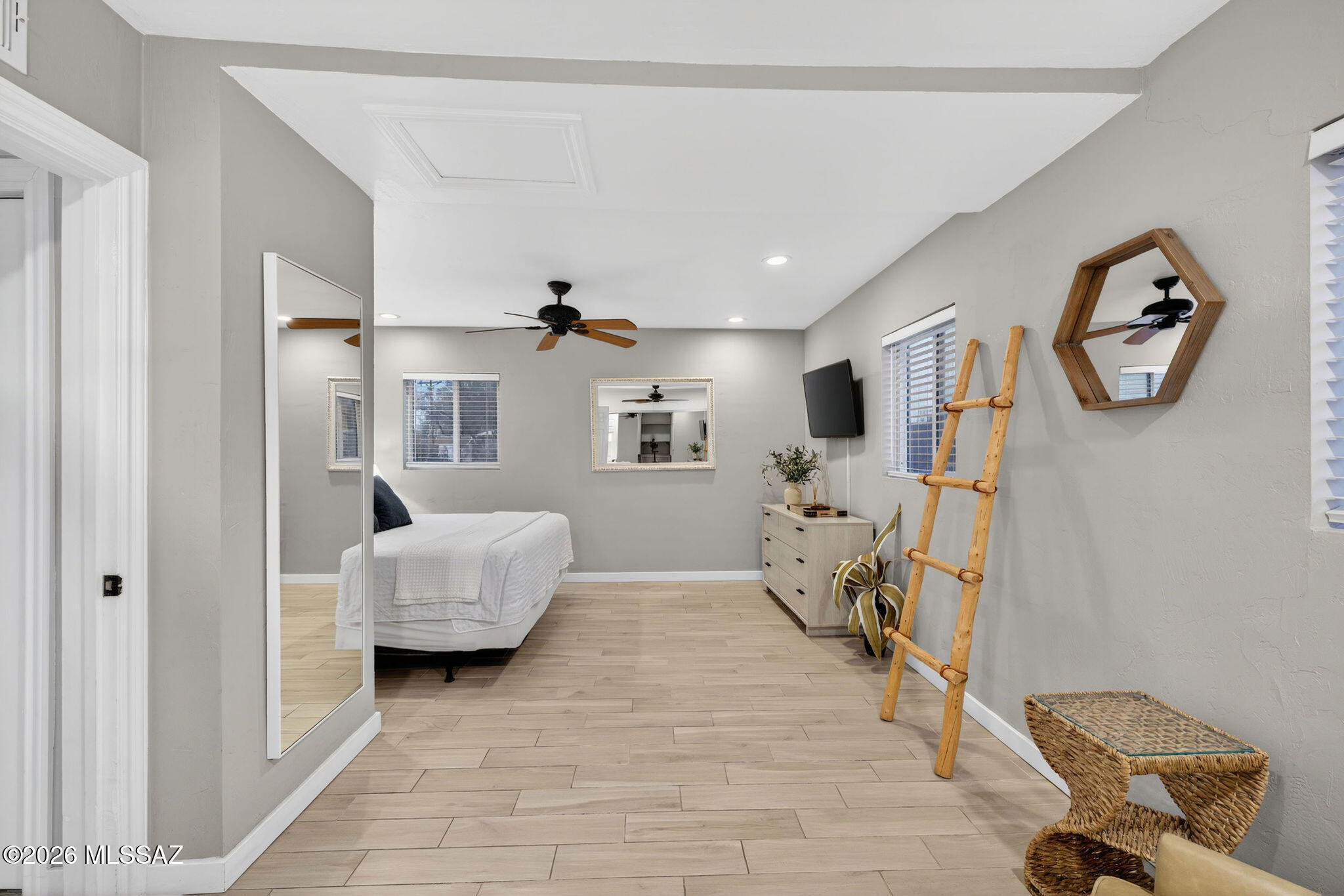 Del Monte Village - Residential