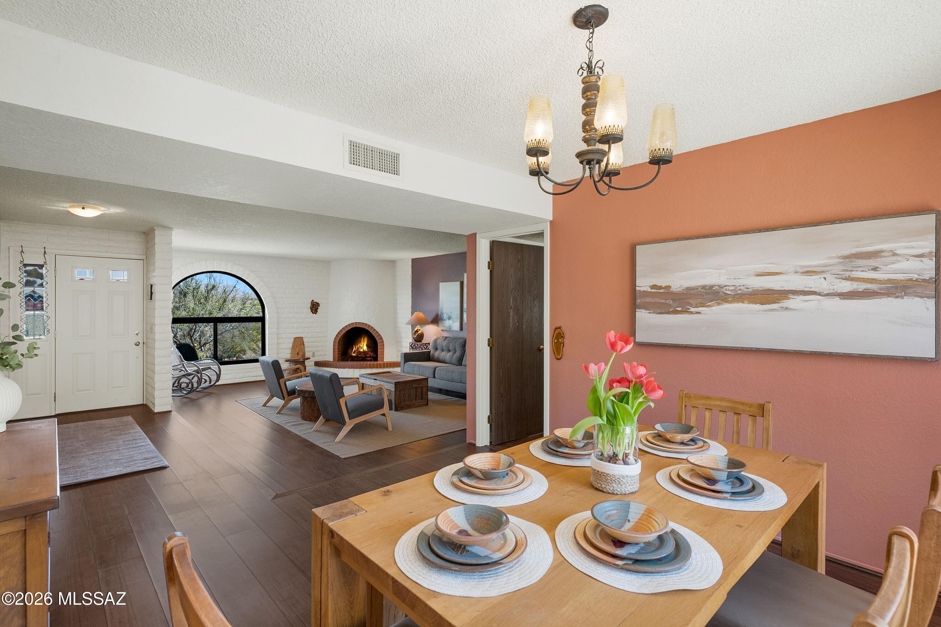 Rancho Feliz (390-441) - Residential