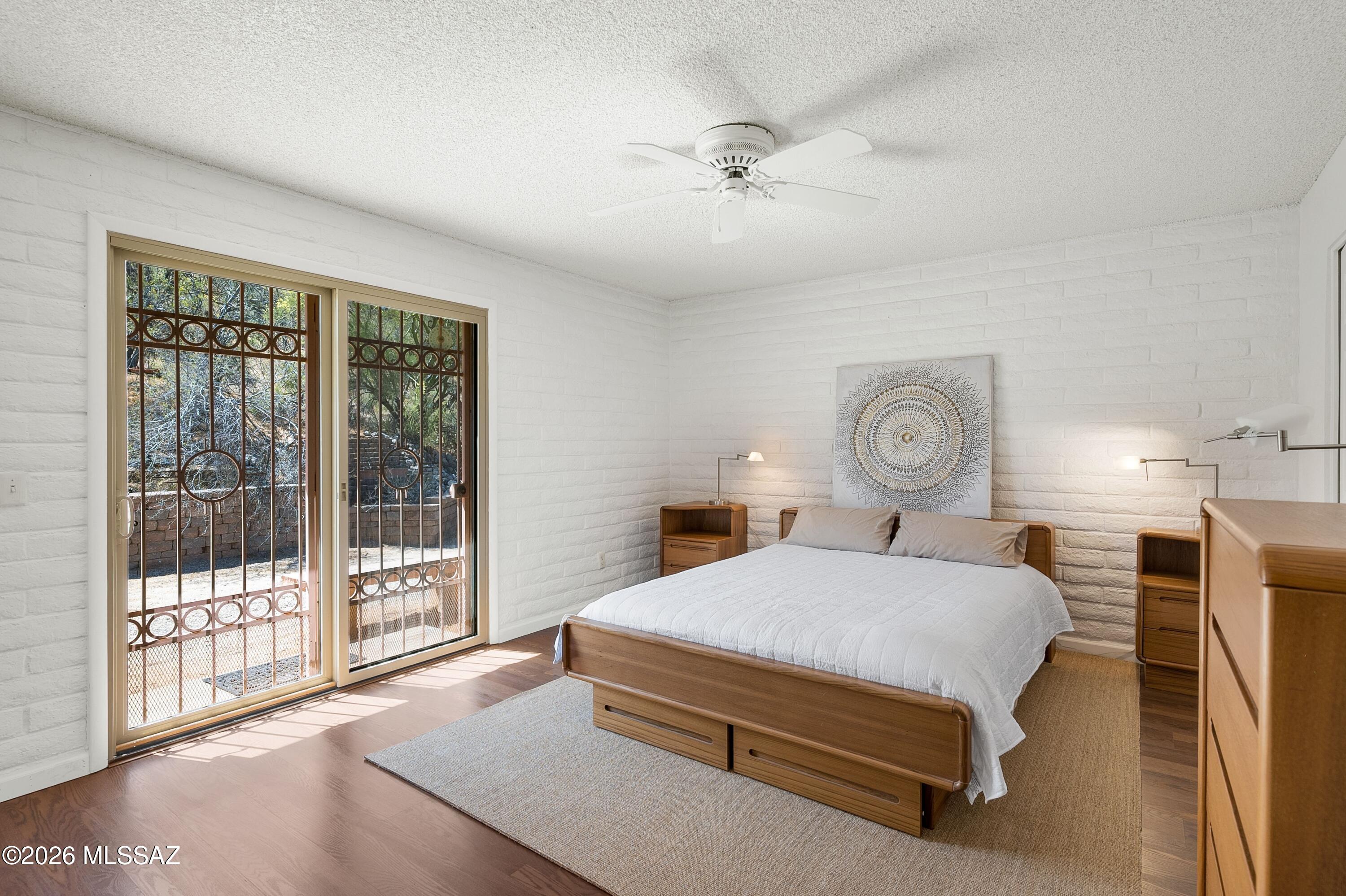 Rancho Feliz (390-441) - Residential