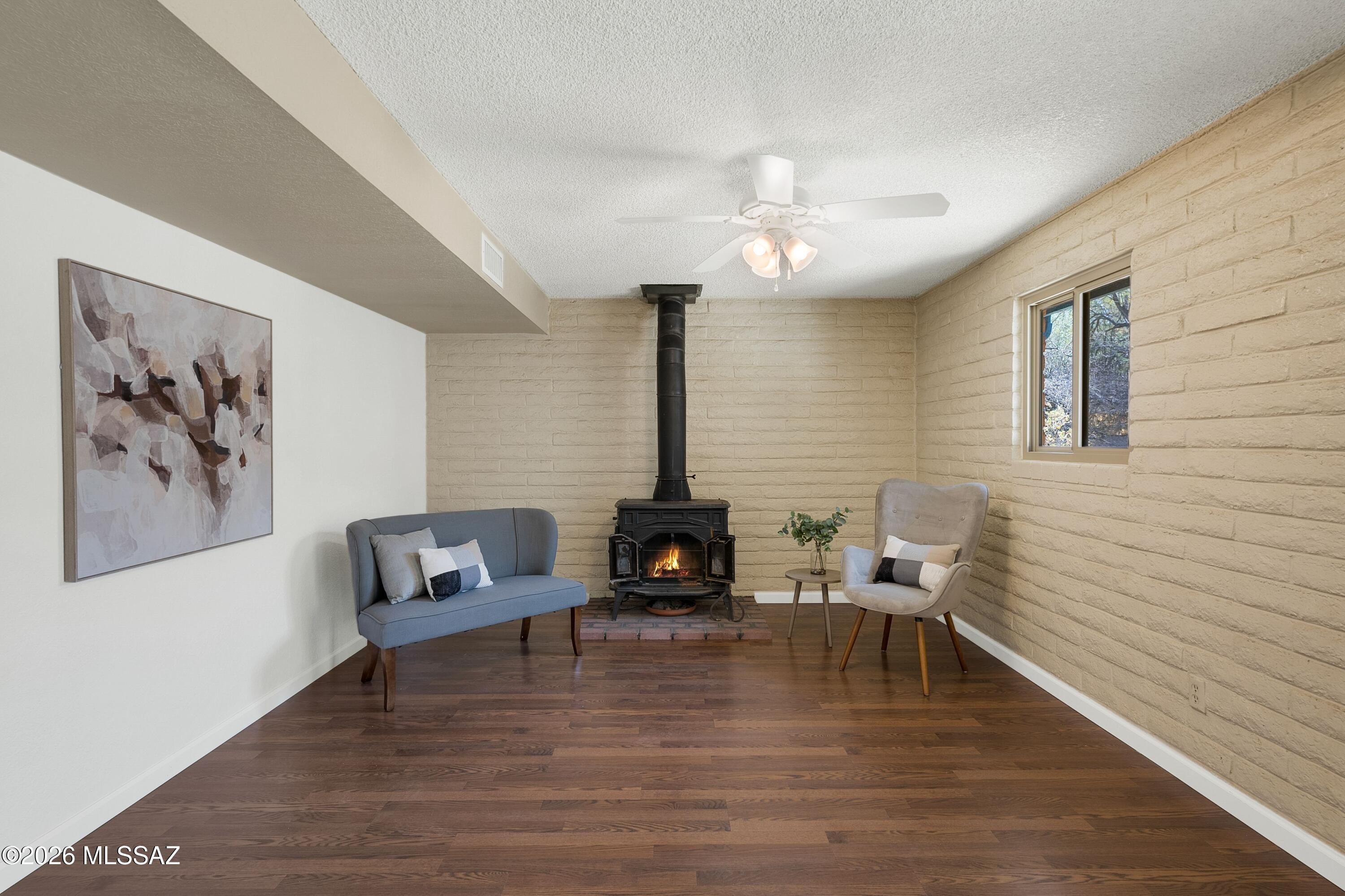 Rancho Feliz (390-441) - Residential