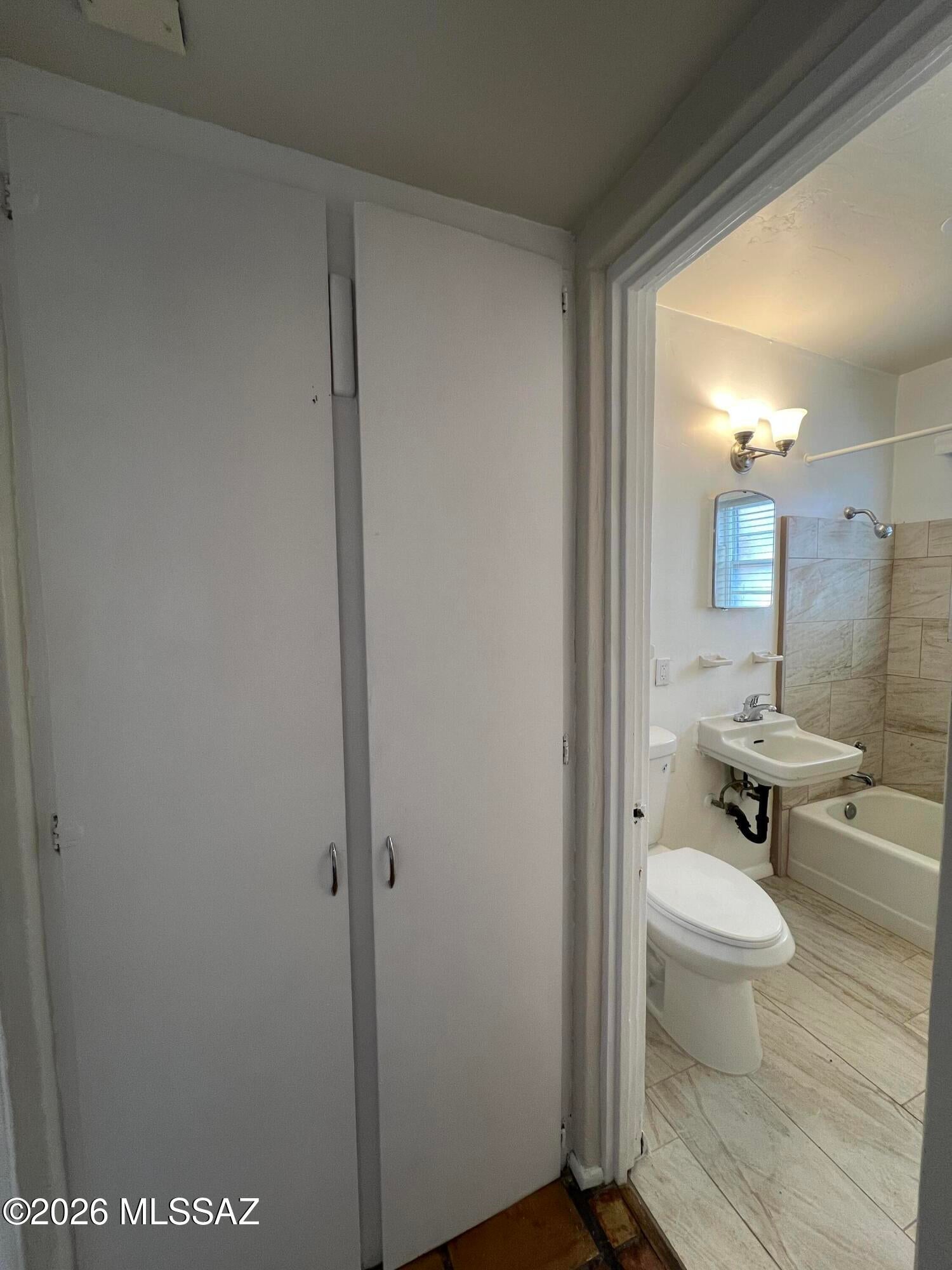 Alvernon Addition - Residential Lease