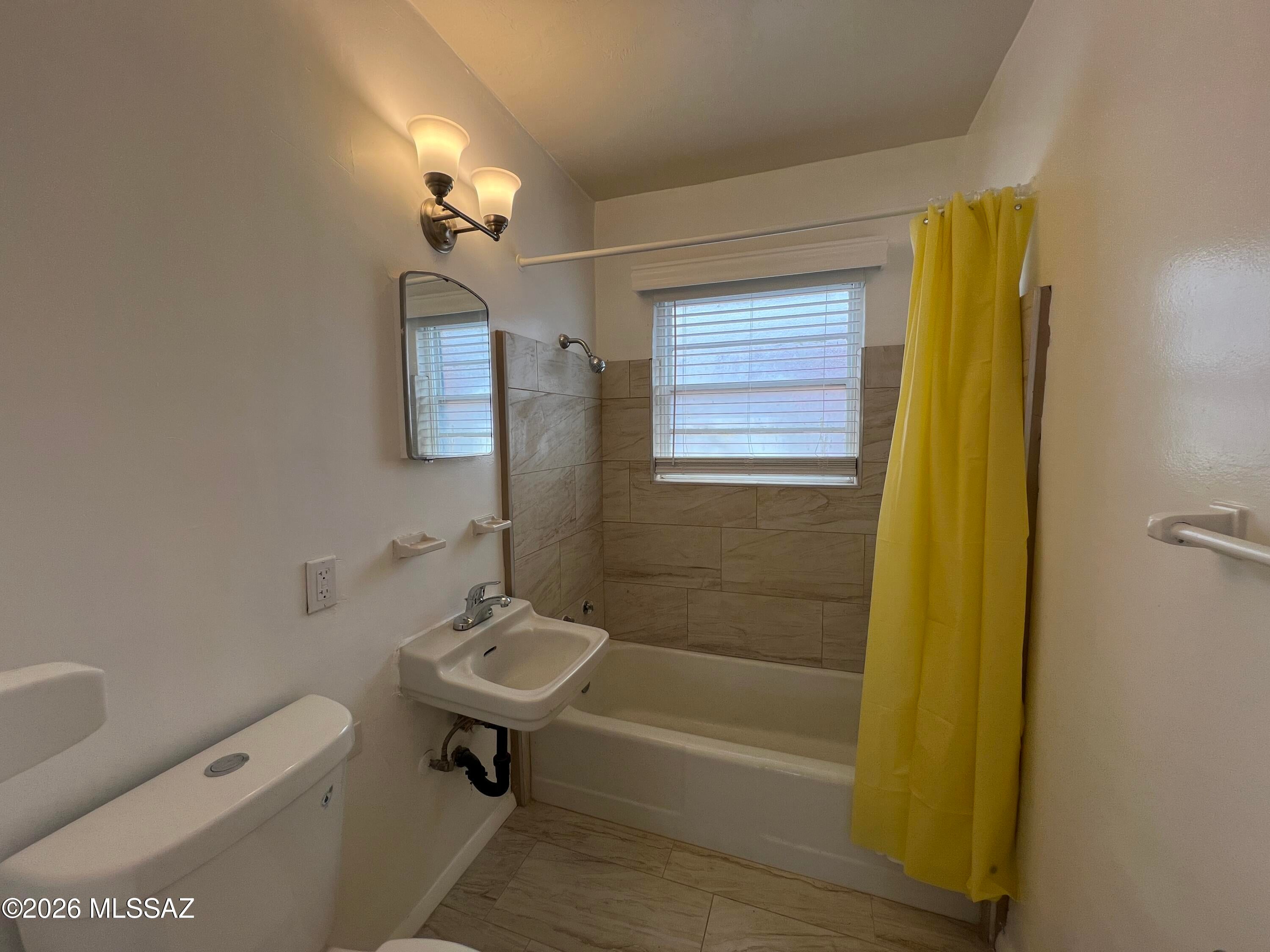 Alvernon Addition - Residential Lease