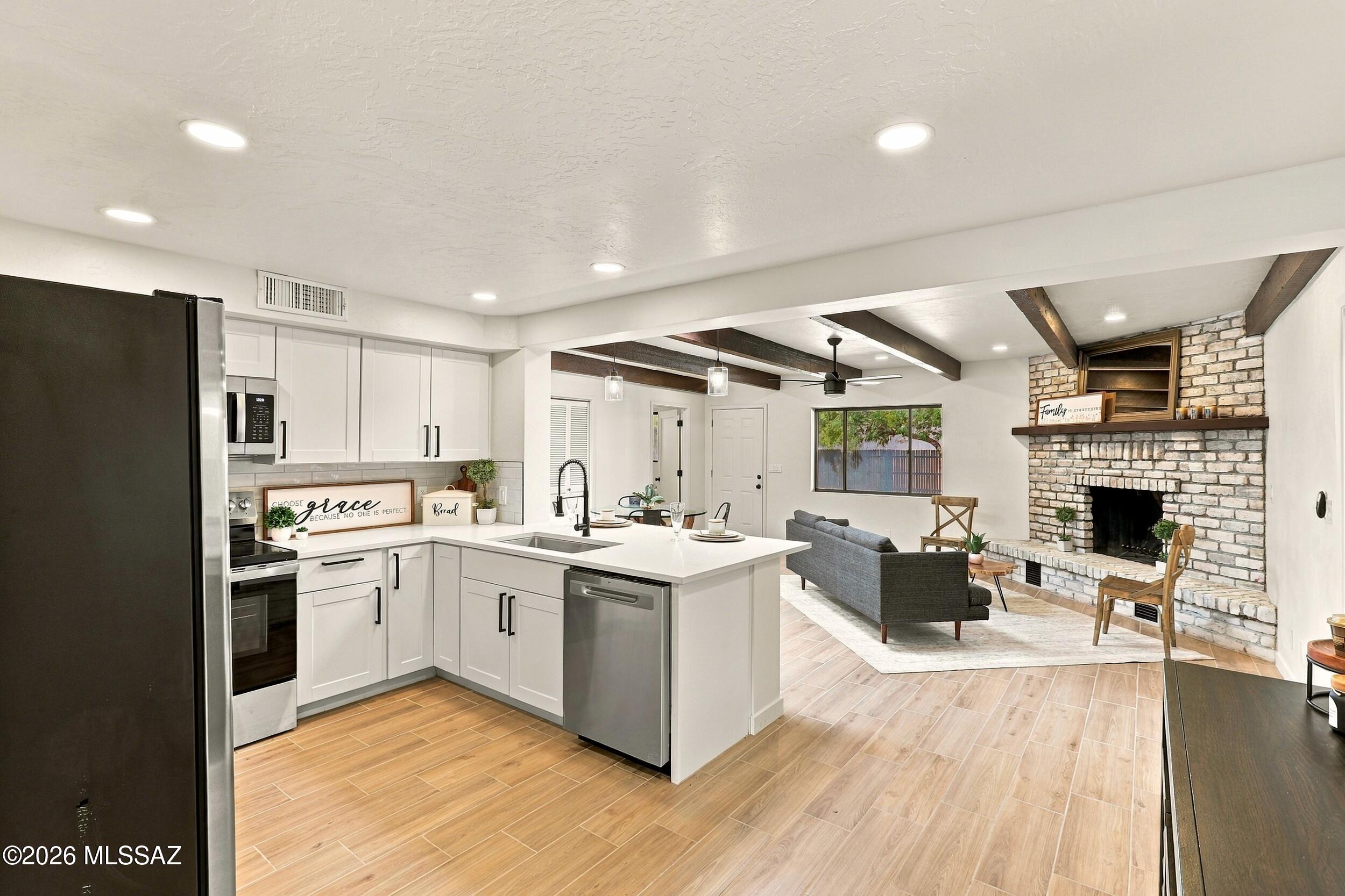 La Madera Addition - Residential