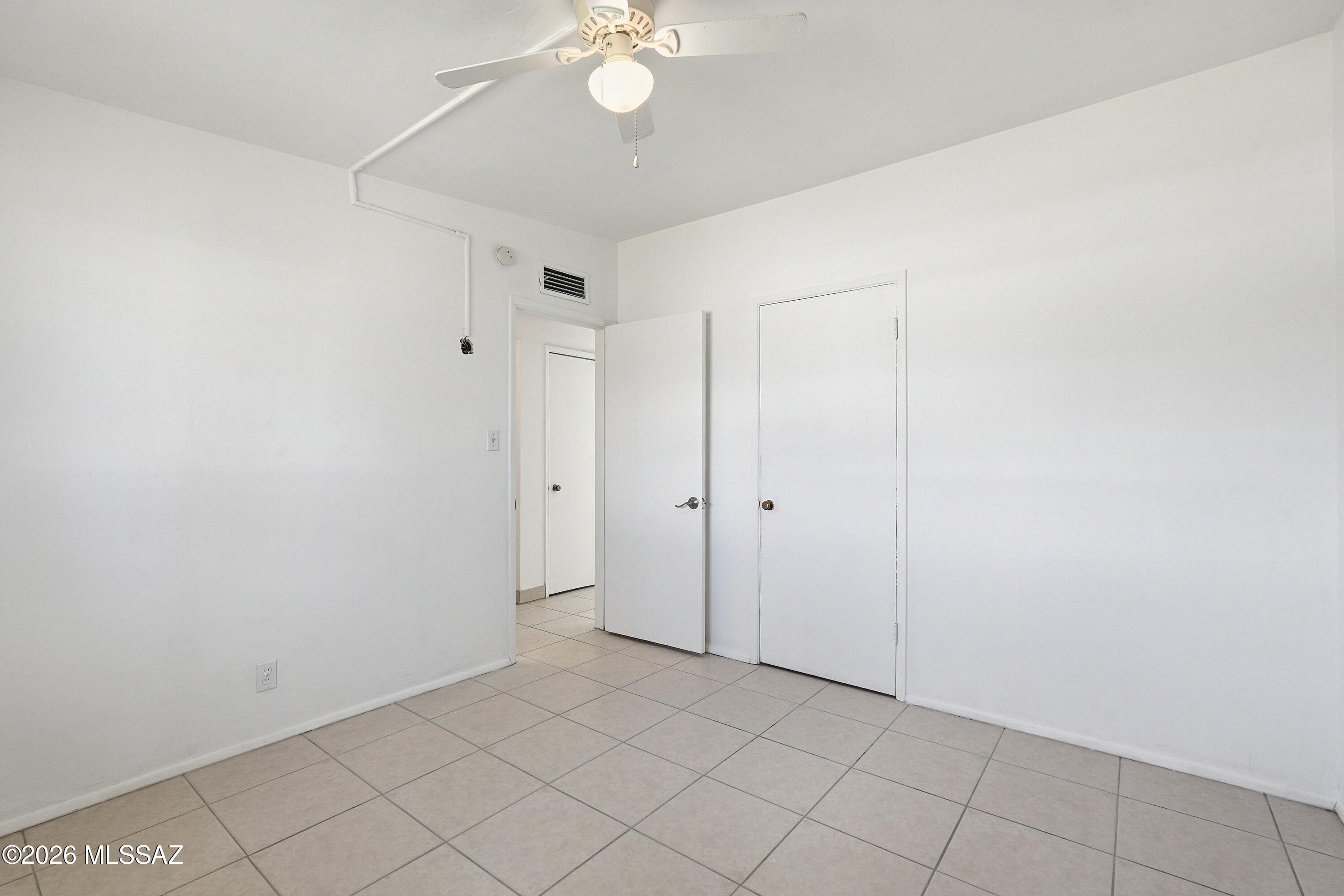 Tierra Del Sol (1-2) - Residential