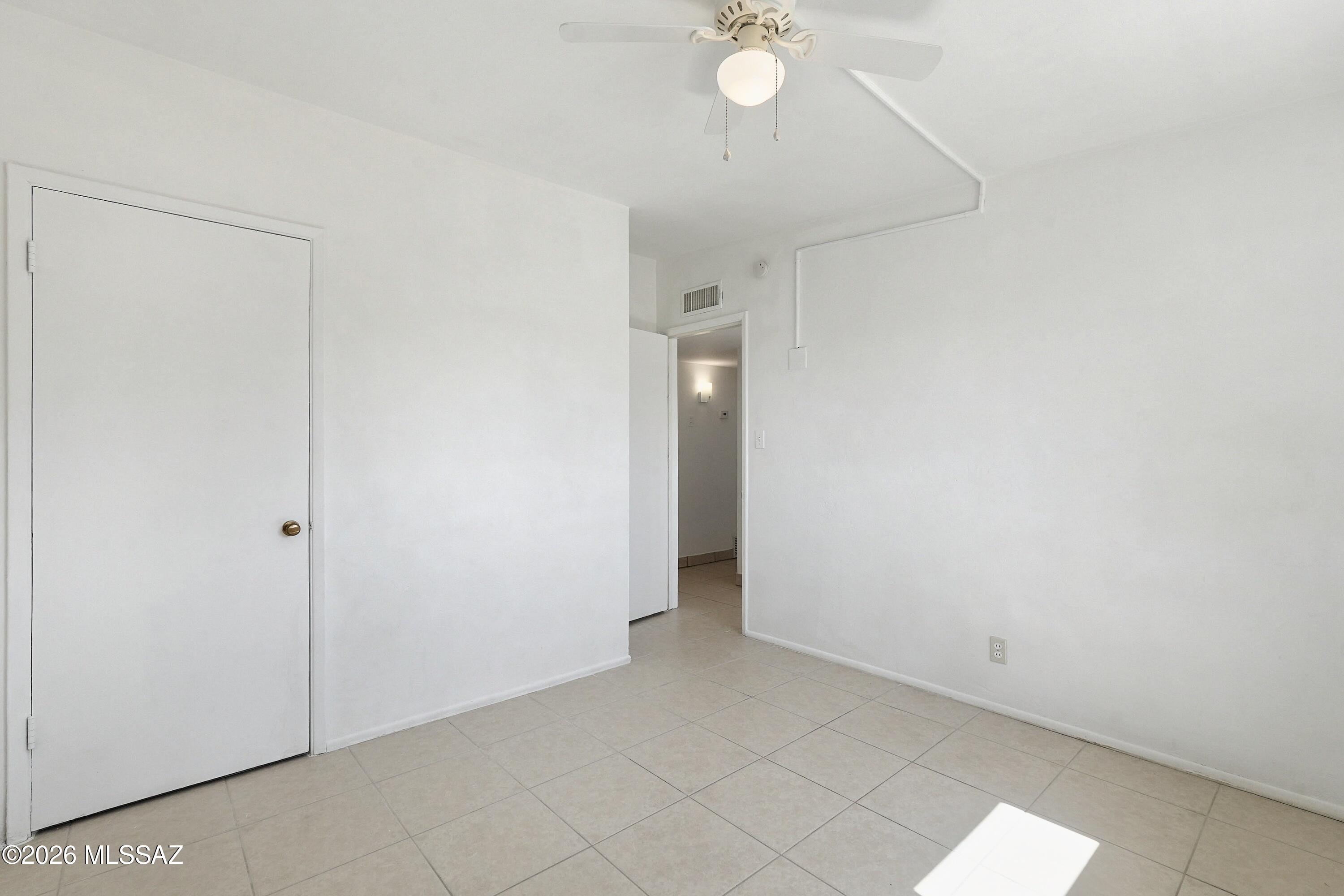 Tierra Del Sol (1-2) - Residential