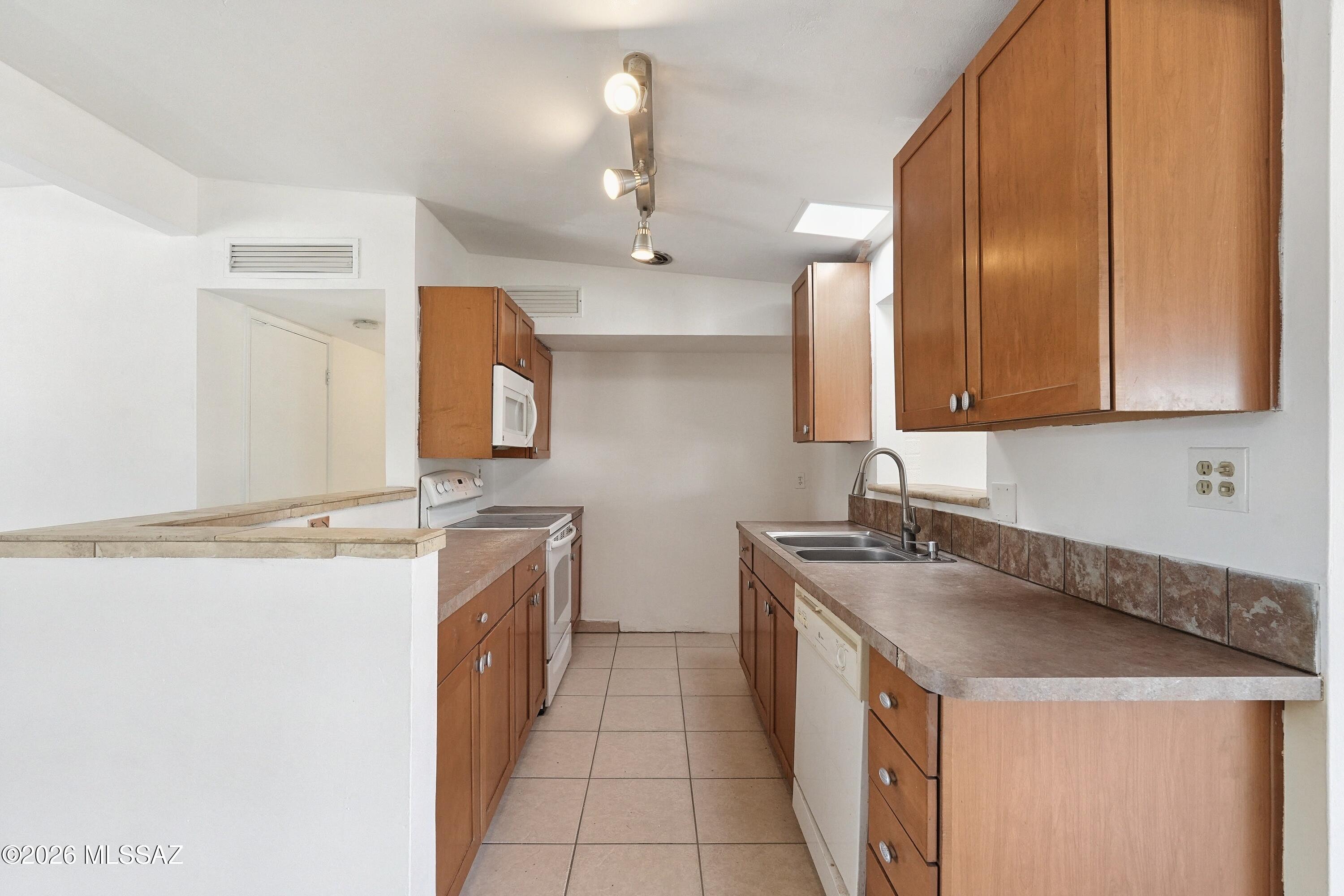 Tierra Del Sol (1-2) - Residential