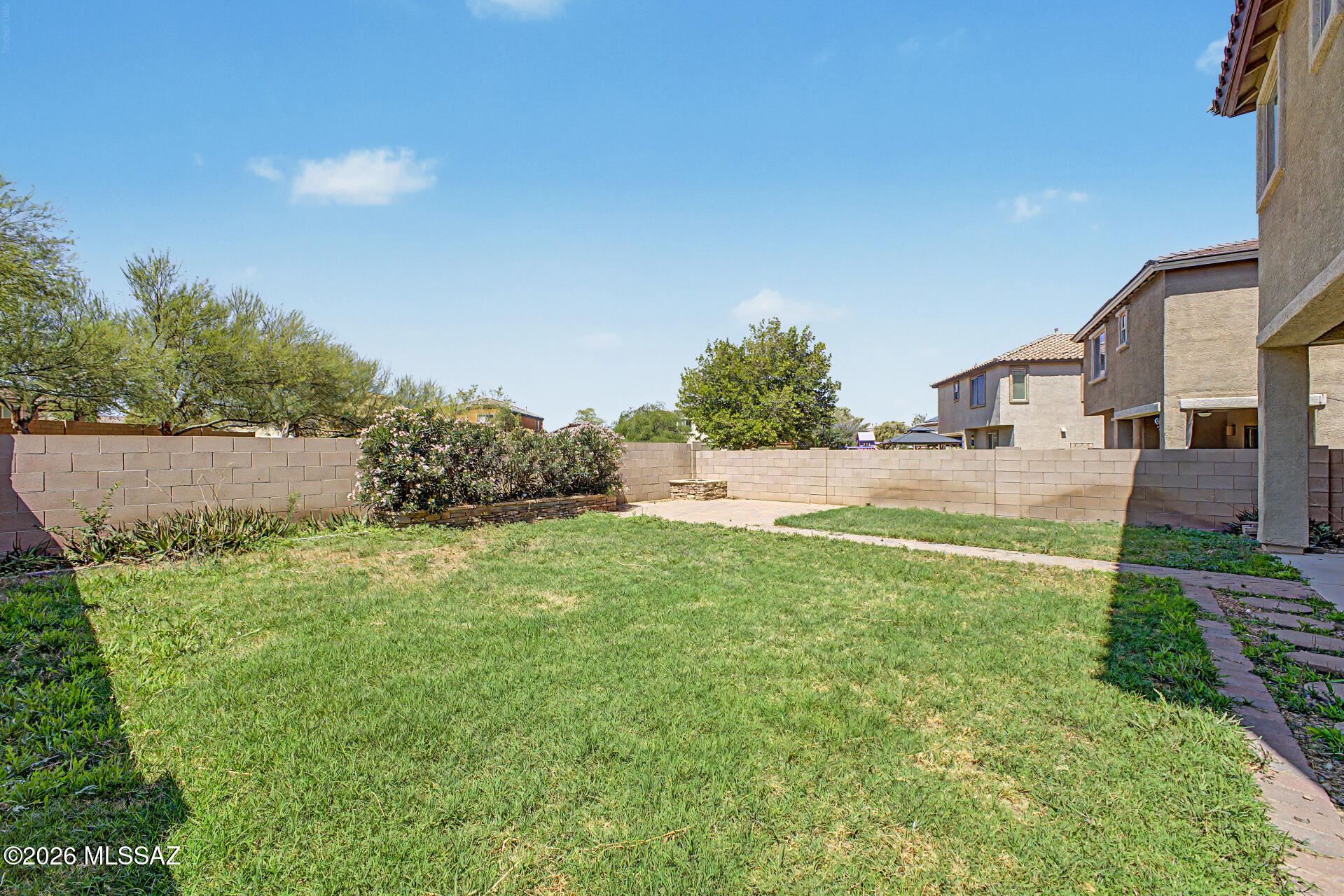 Interstate 10 and Kolb Road - Residential