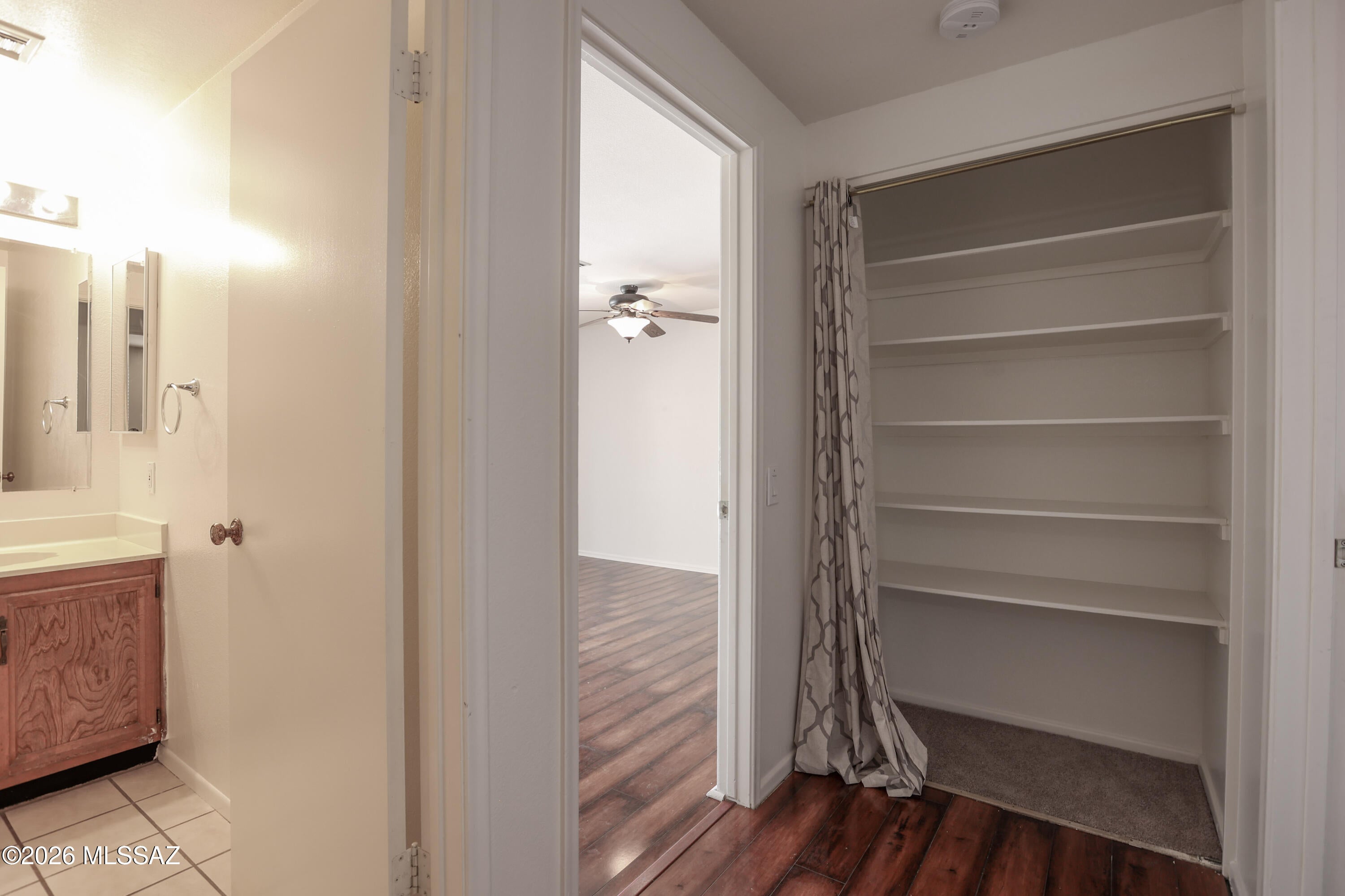 Casas Del Oeste (233-280) - Residential