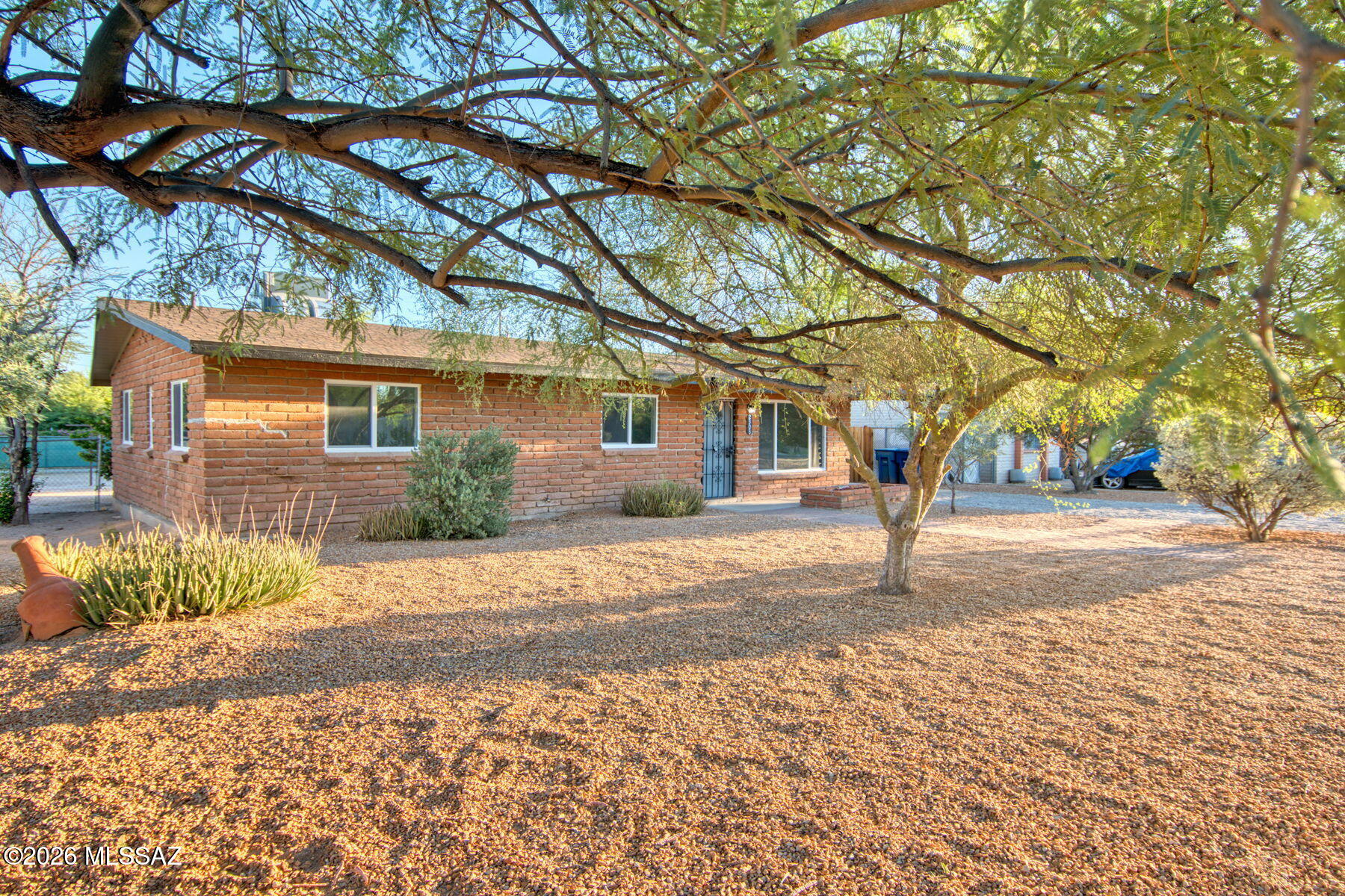 Country Club Manor - Residential