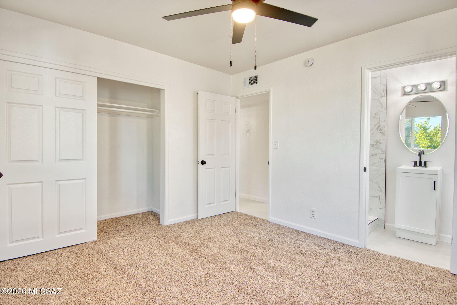 Country Club Manor - Residential