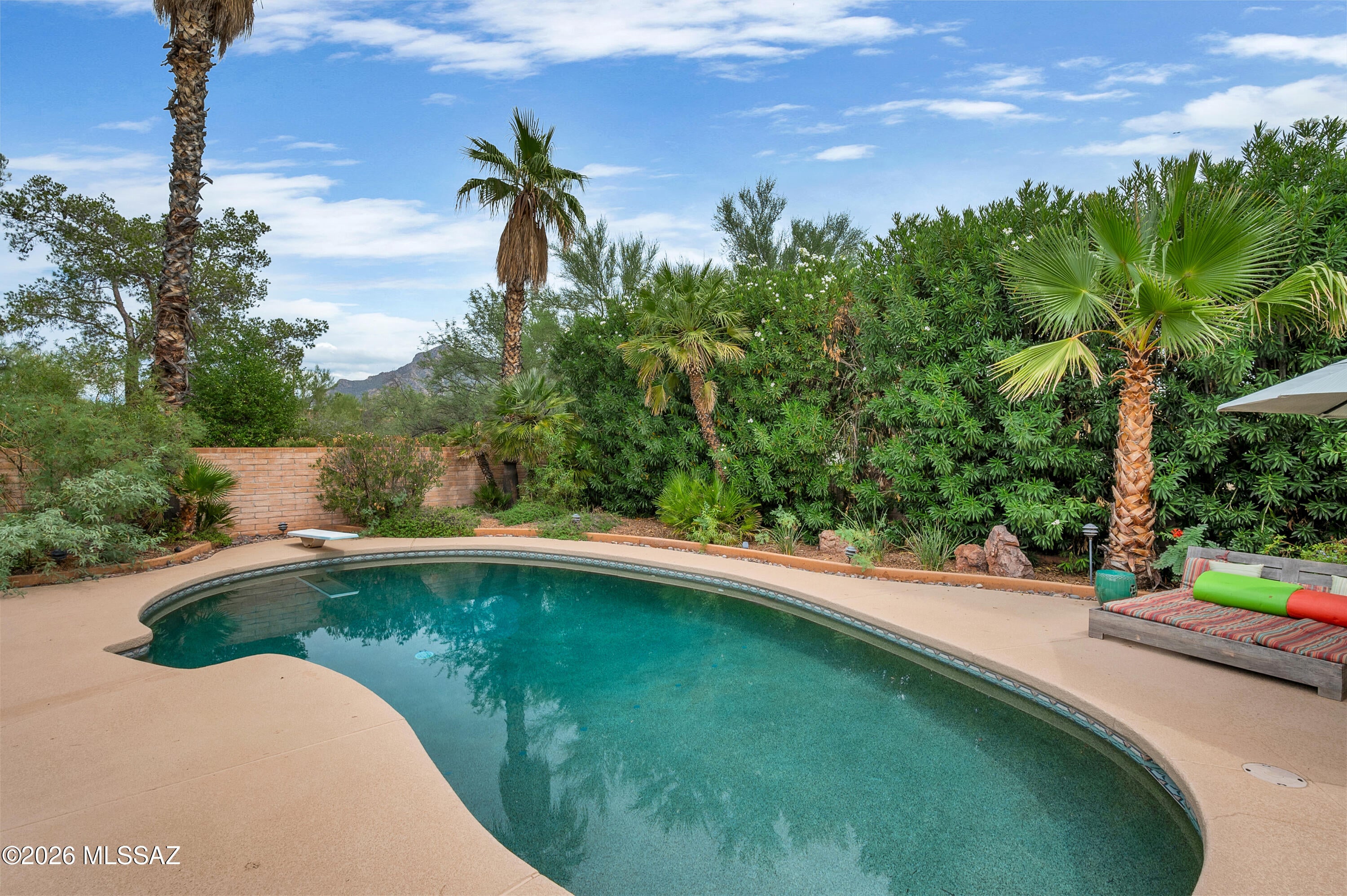 Casas Adobes Estates (466-476) - Residential