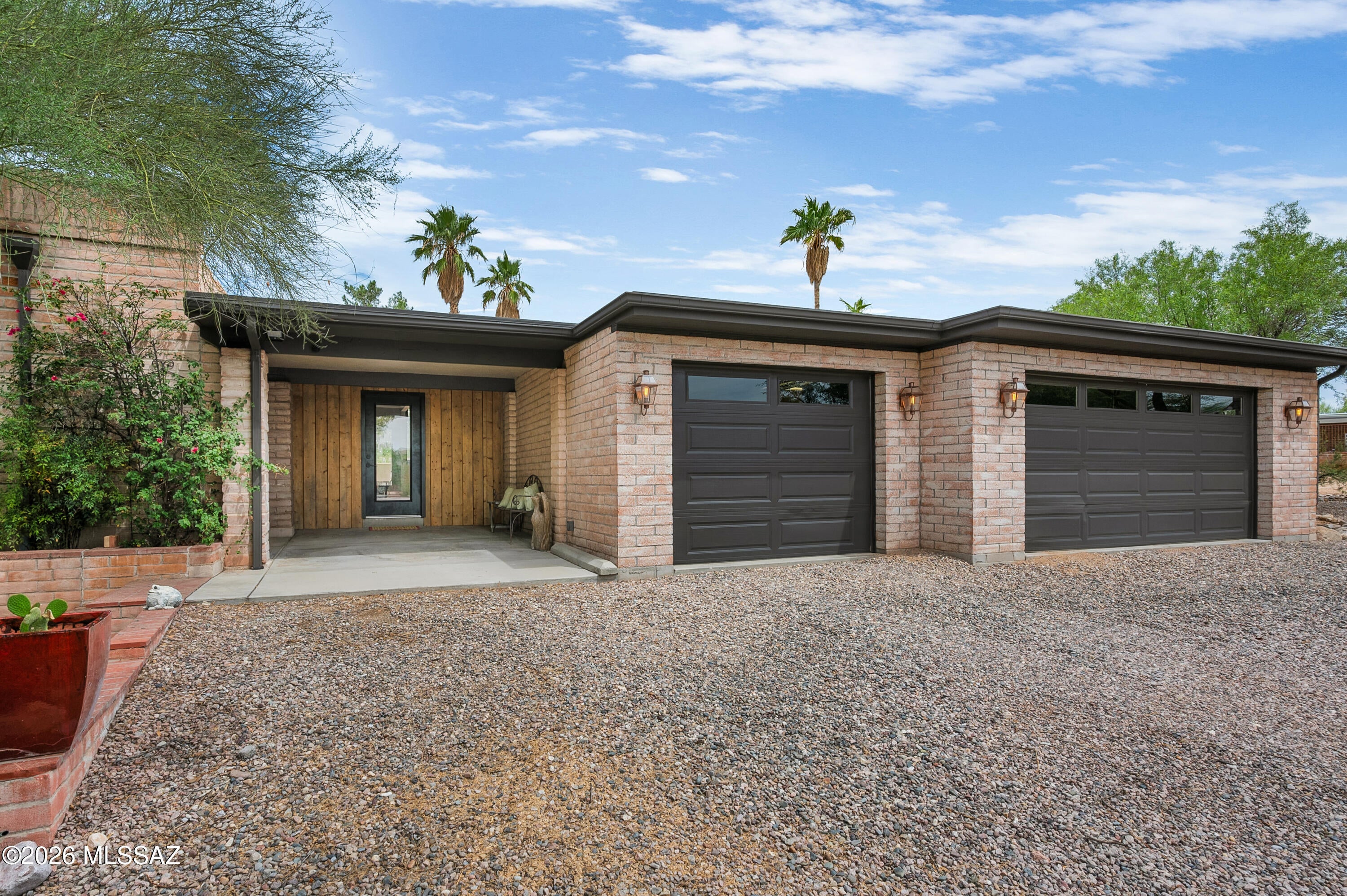 Casas Adobes Estates (466-476) - Residential