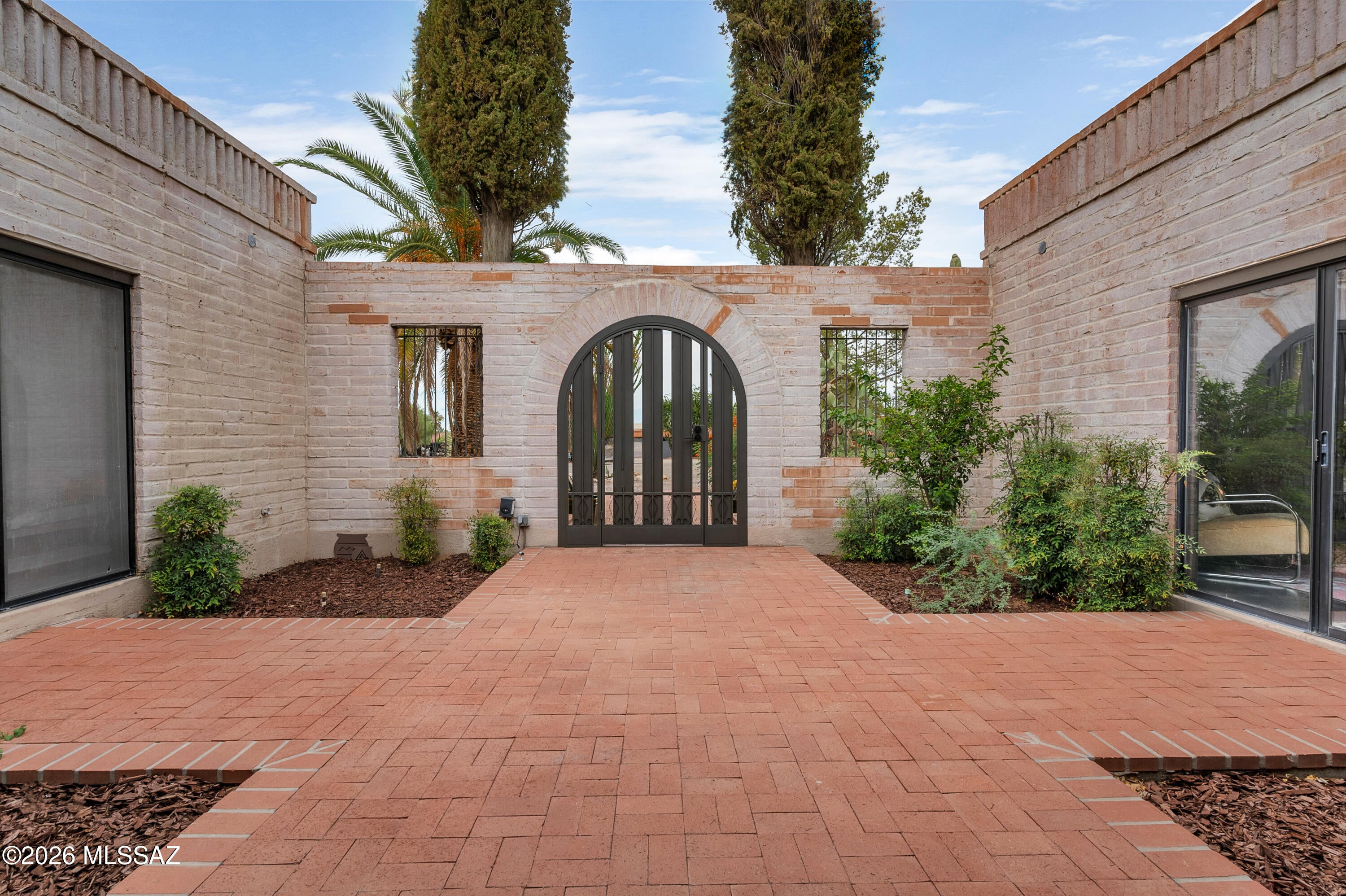 Casas Adobes Estates (466-476) - Residential