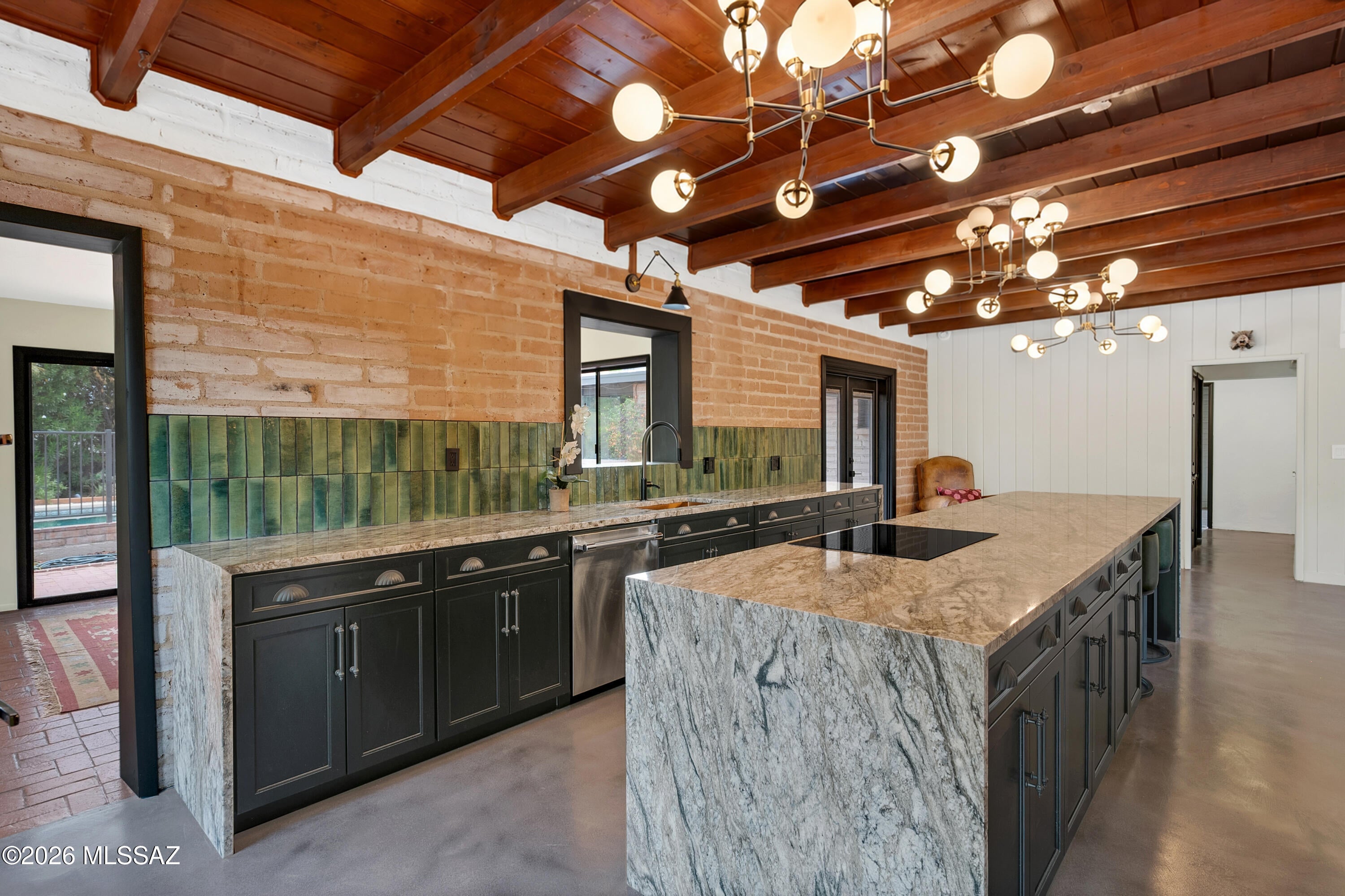 Casas Adobes Estates (466-476) - Residential