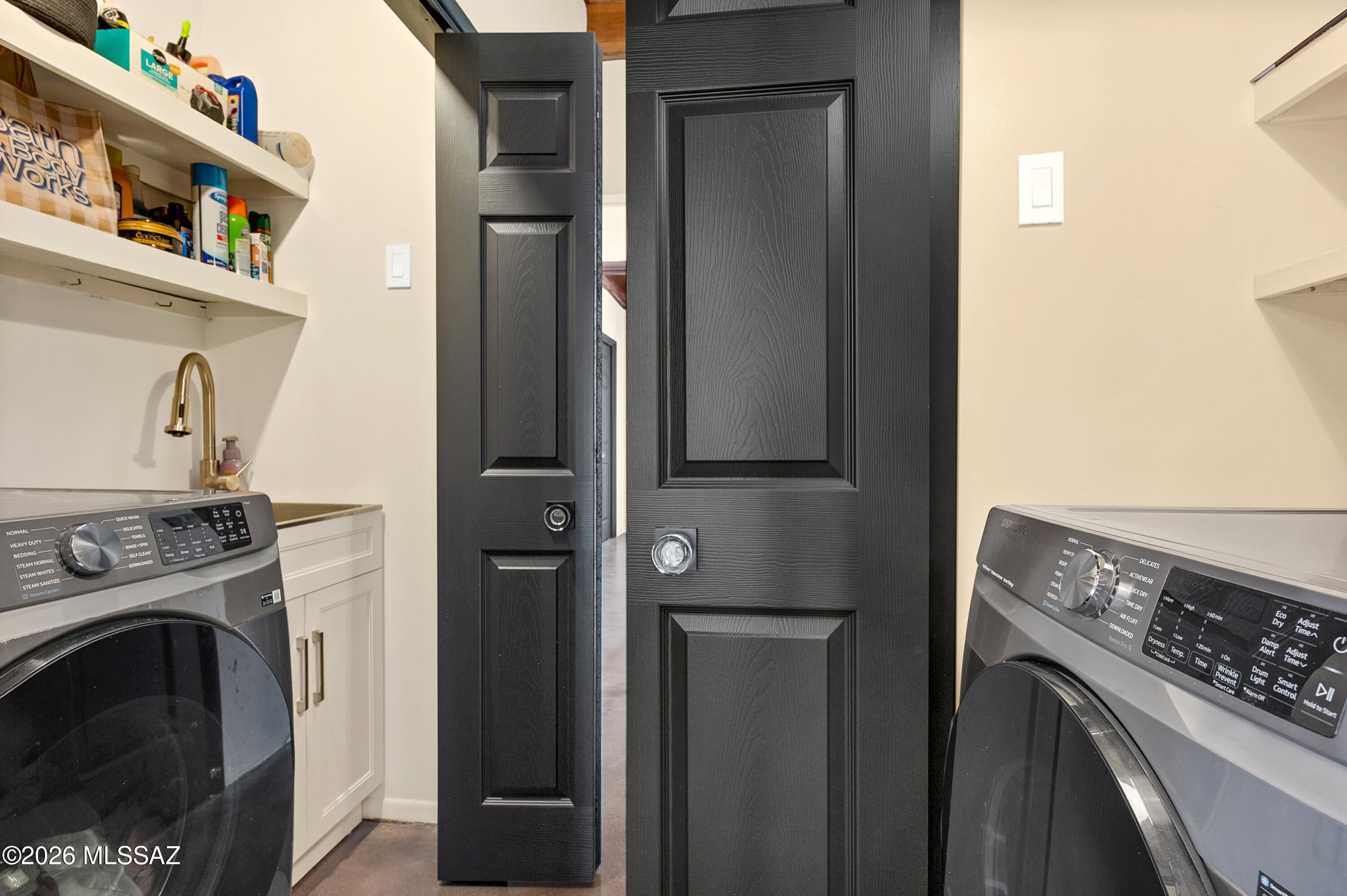 Casas Adobes Estates (466-476) - Residential