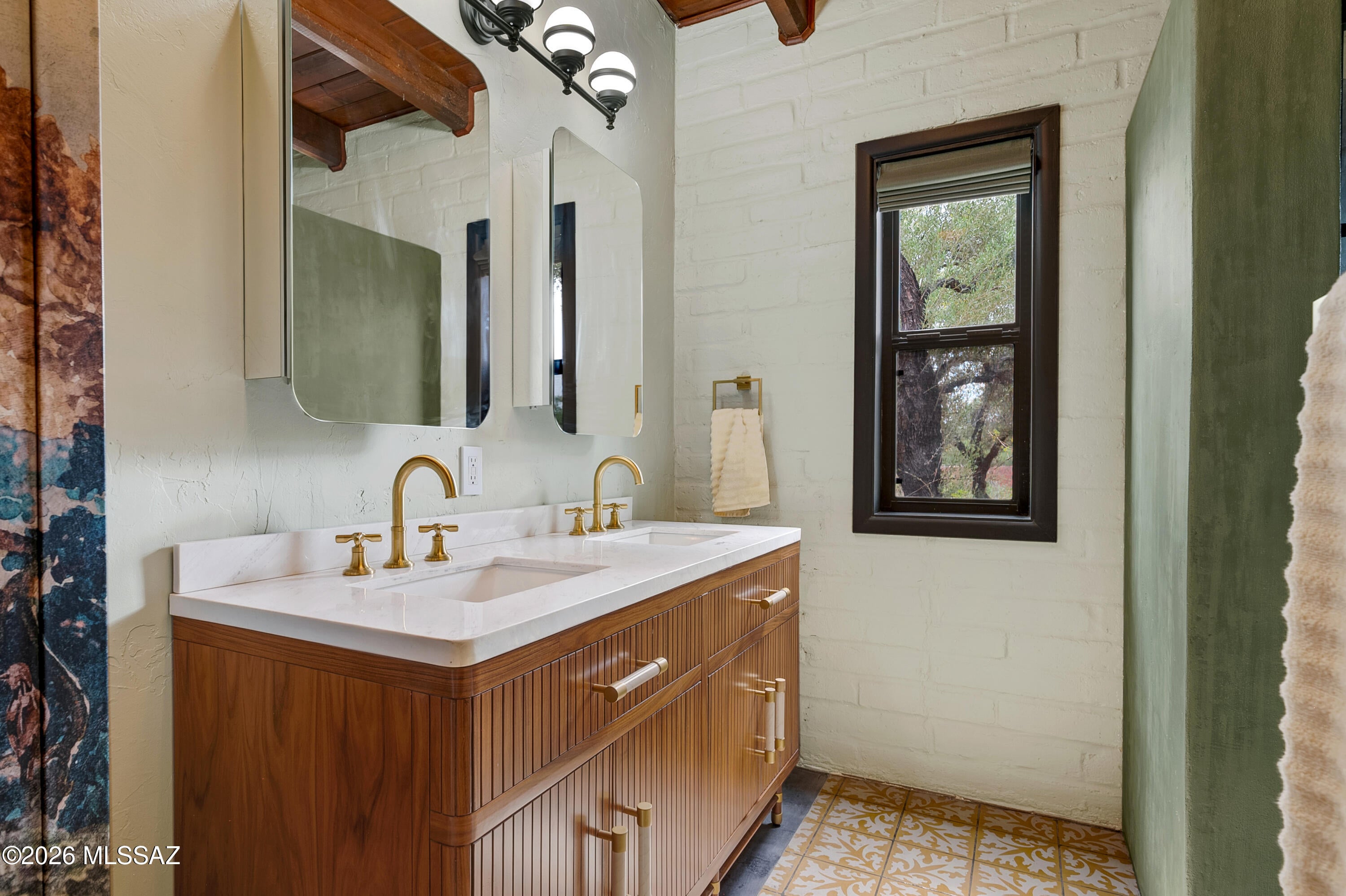 Casas Adobes Estates (466-476) - Residential