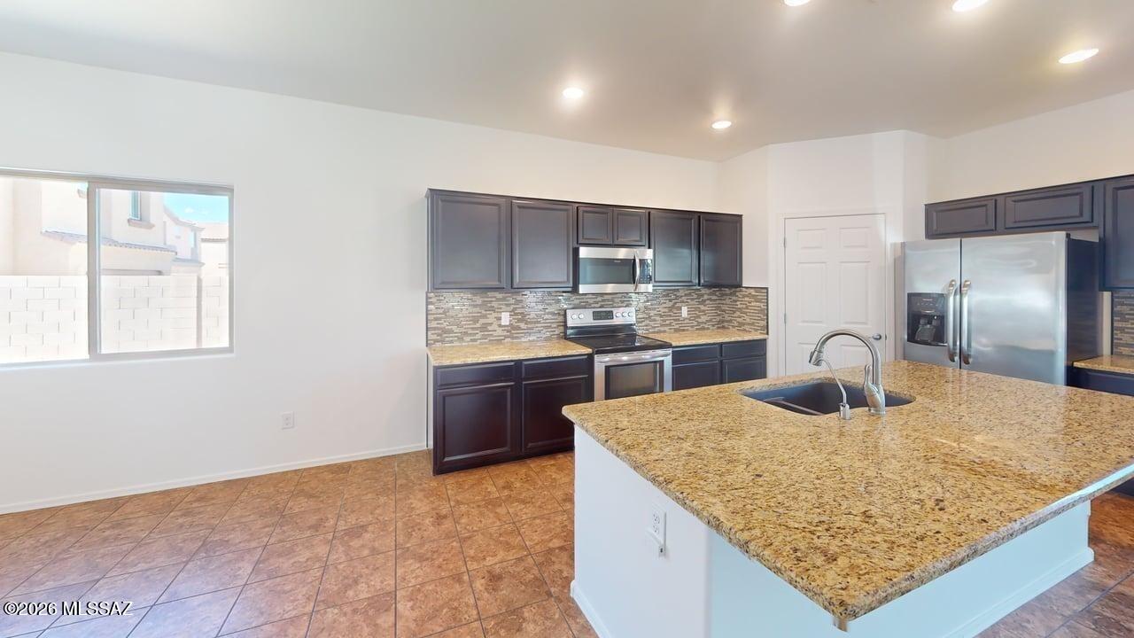 Vista Montana Estates - Residential Lease