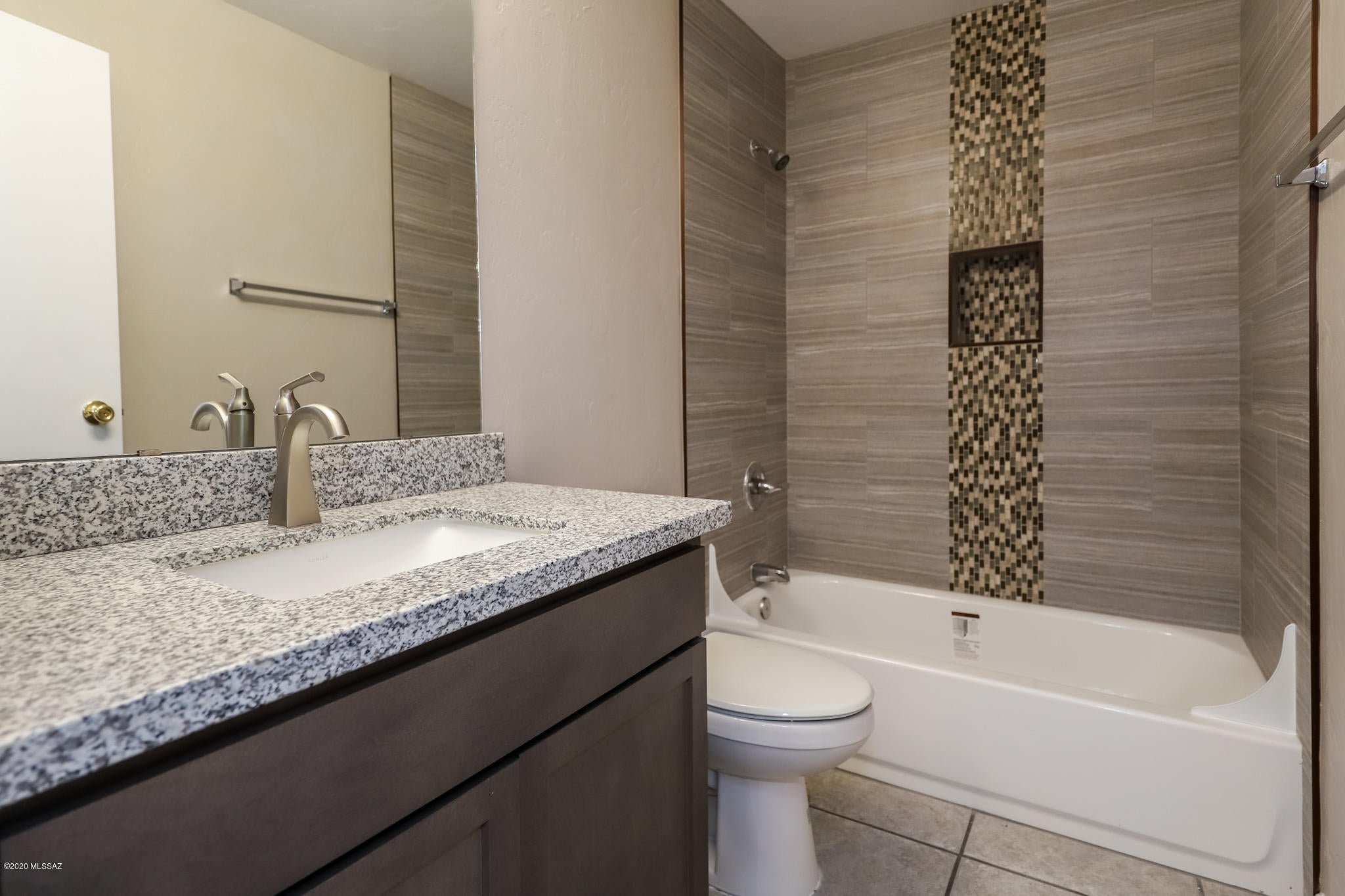 Mountain View Condos. (1-76) - Residential Lease