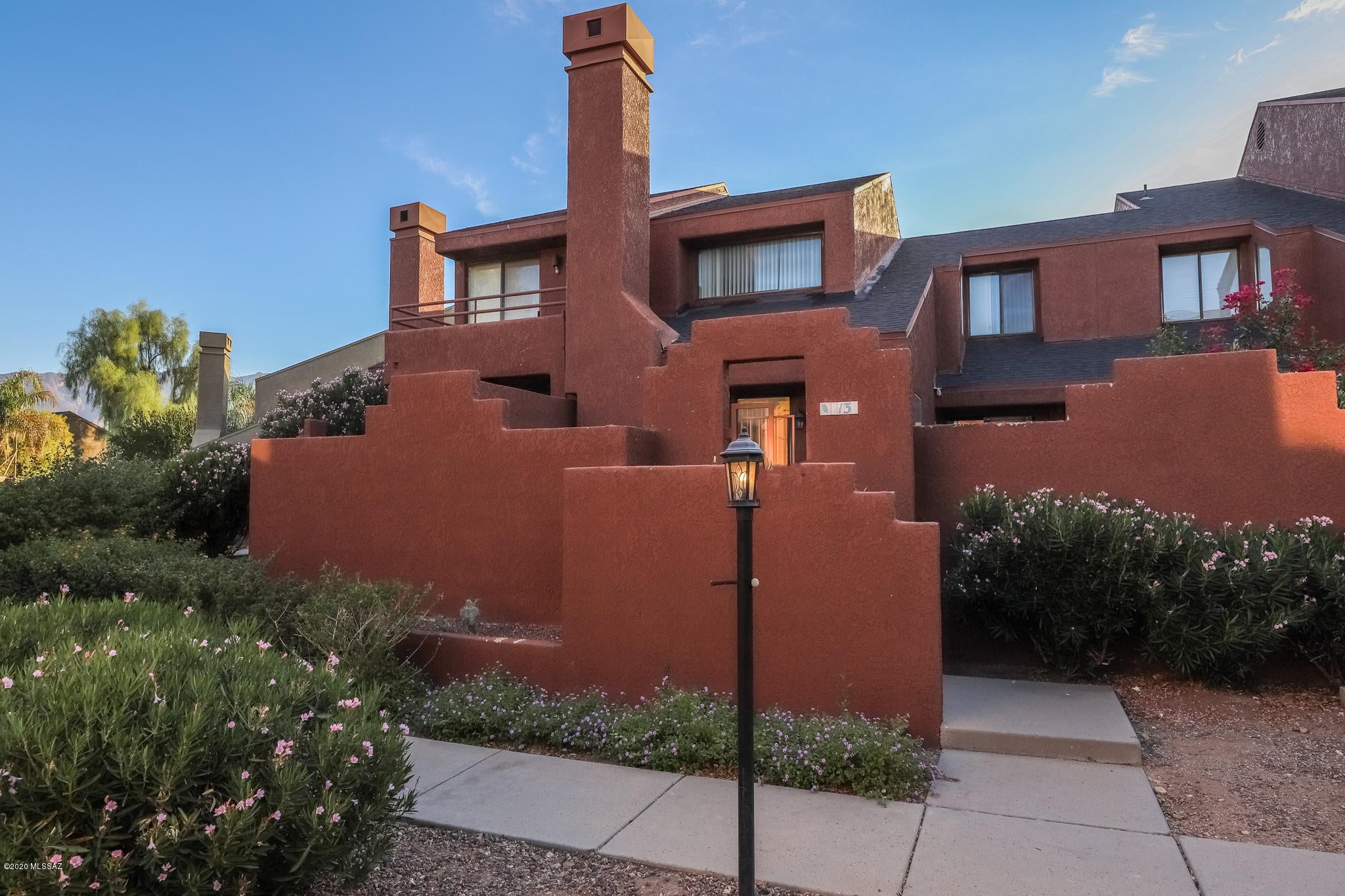 Mountain View Condos. (1-76) - Residential Lease
