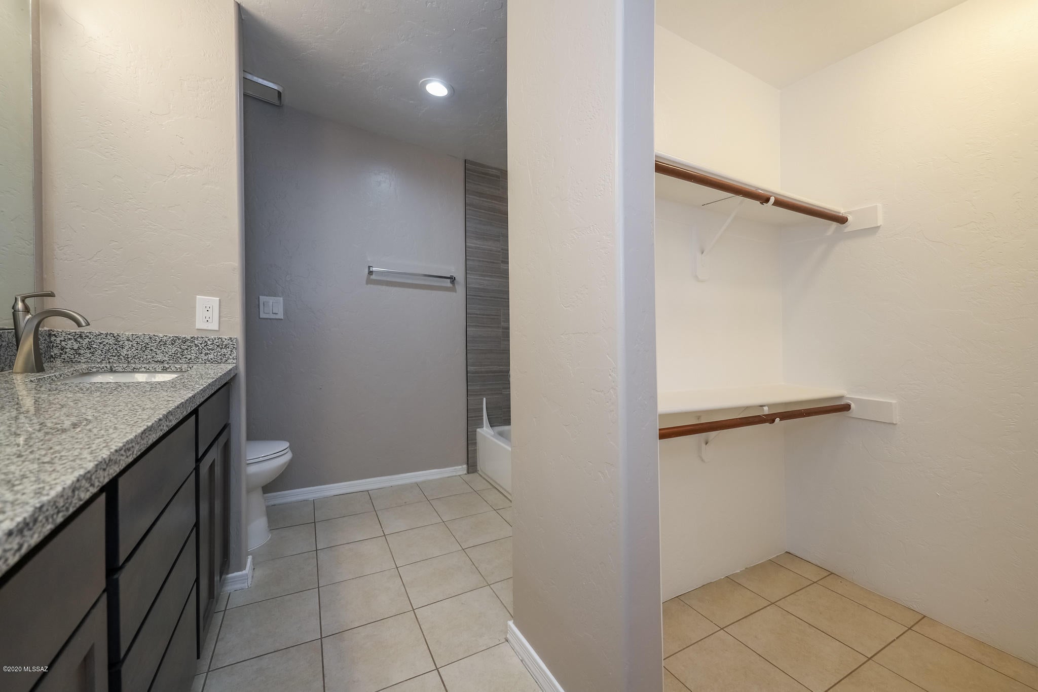 Mountain View Condos. (1-76) - Residential Lease