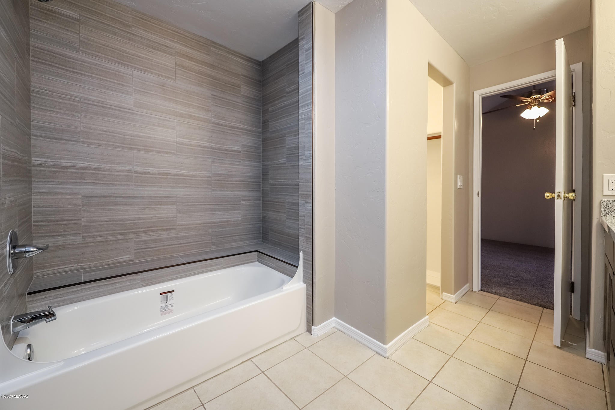 Mountain View Condos. (1-76) - Residential Lease