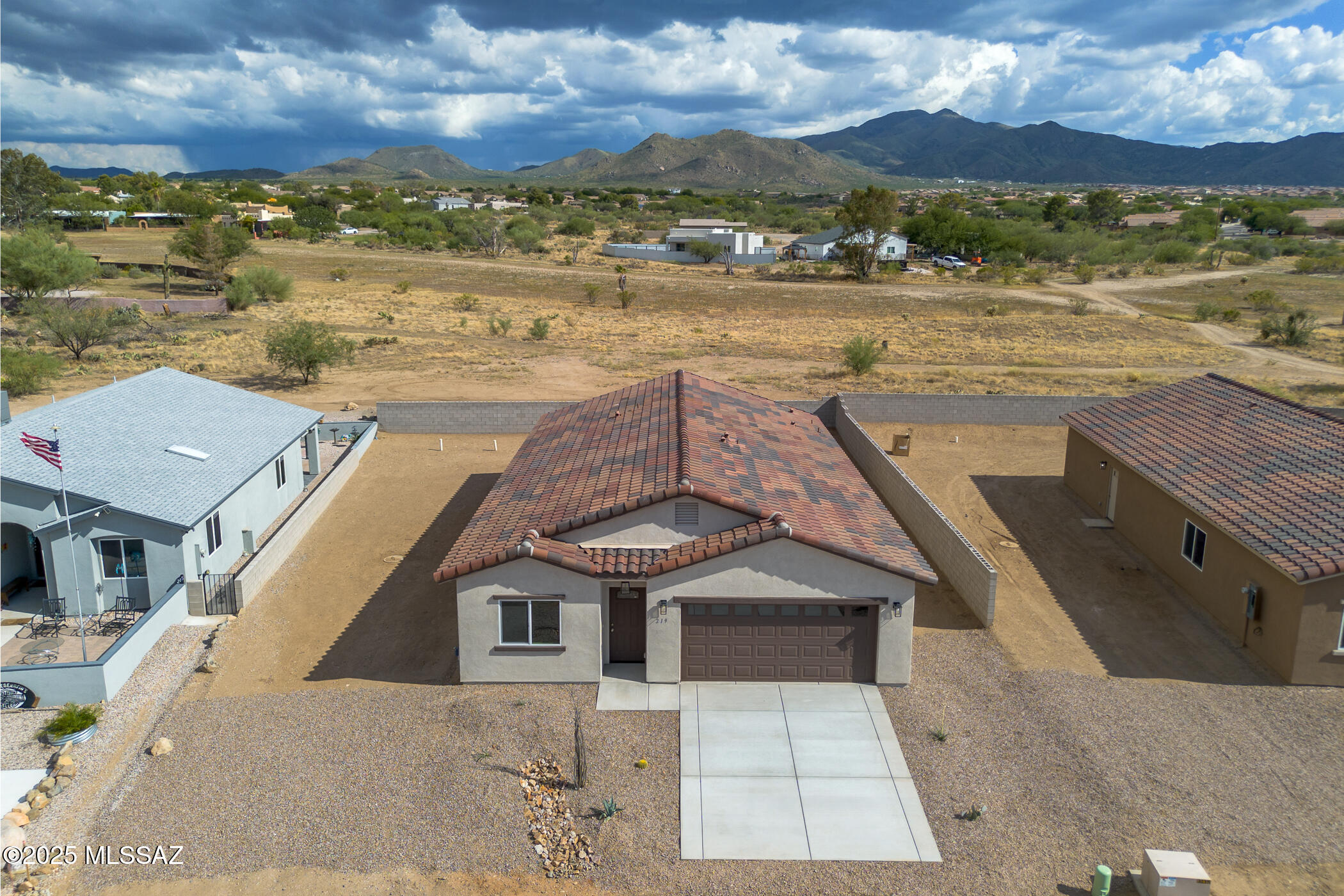 New Tucson Unit NO. 4 (1-203) - Residential