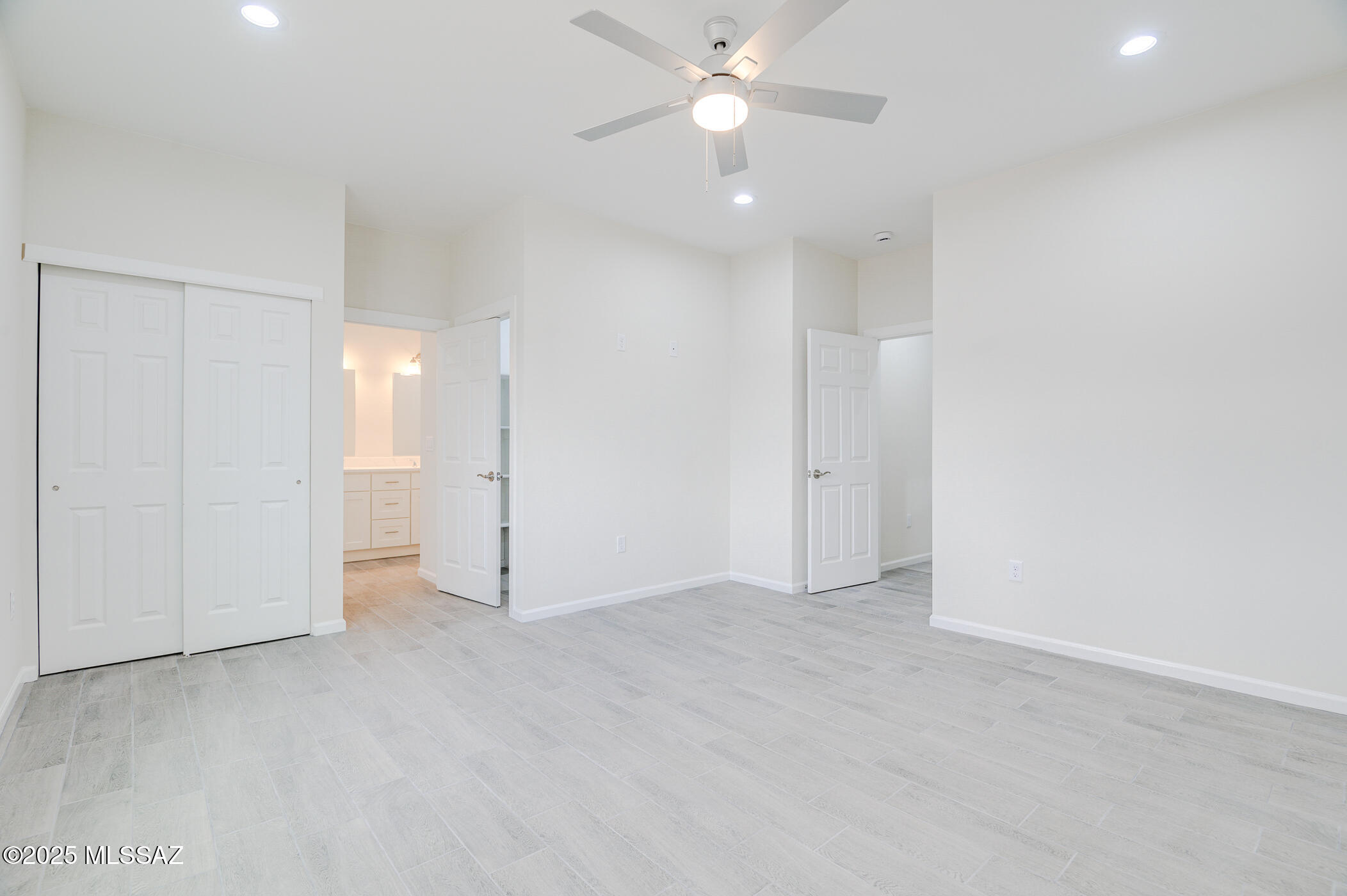 New Tucson Unit NO. 4 (1-203) - Residential