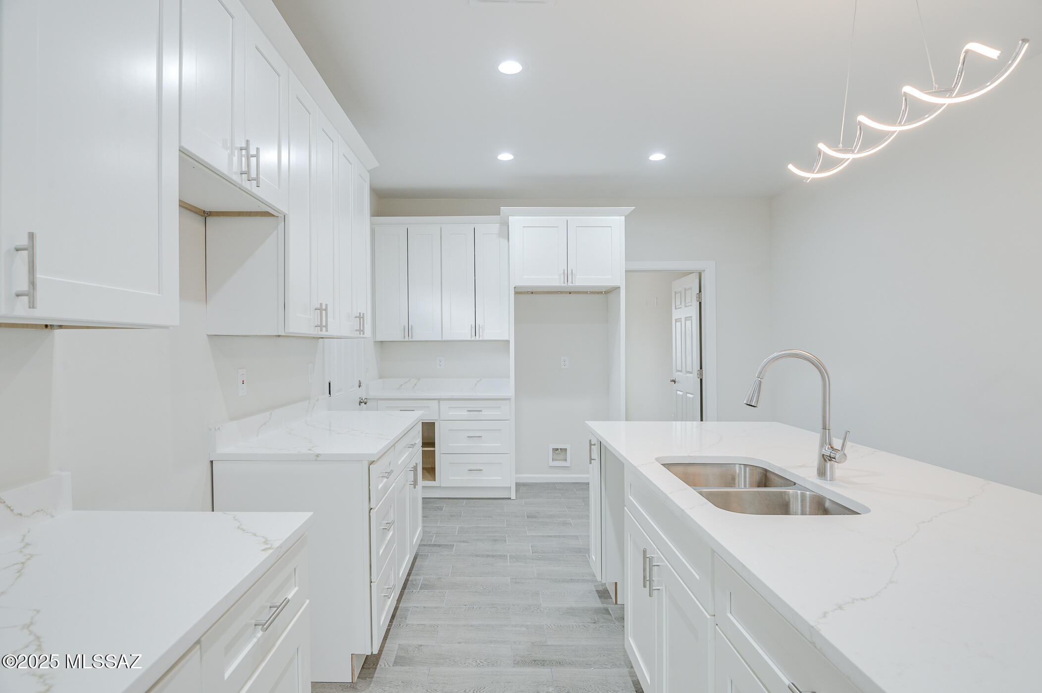 New Tucson Unit NO. 4 (1-203) - Residential