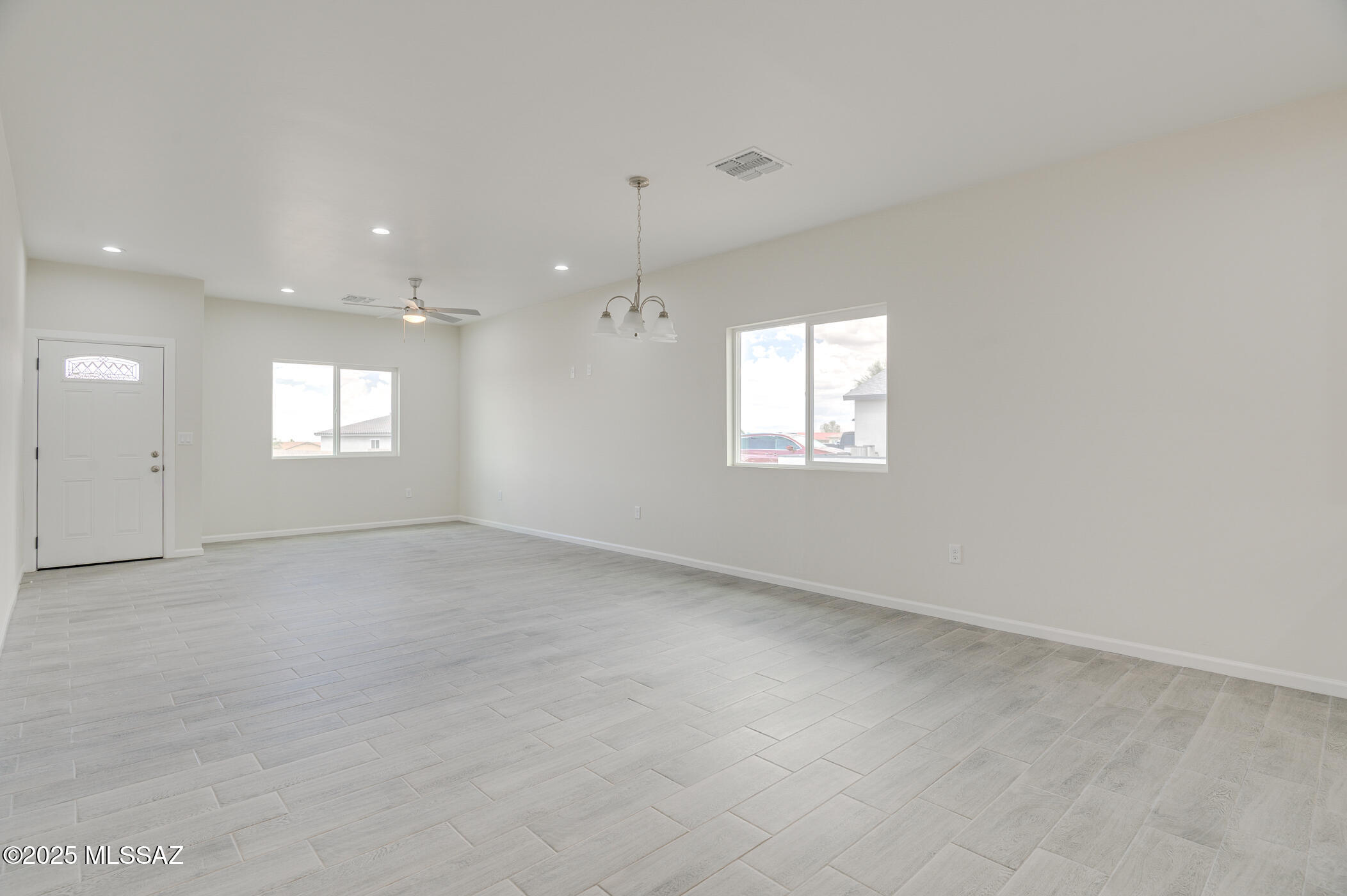 New Tucson Unit NO. 4 (1-203) - Residential