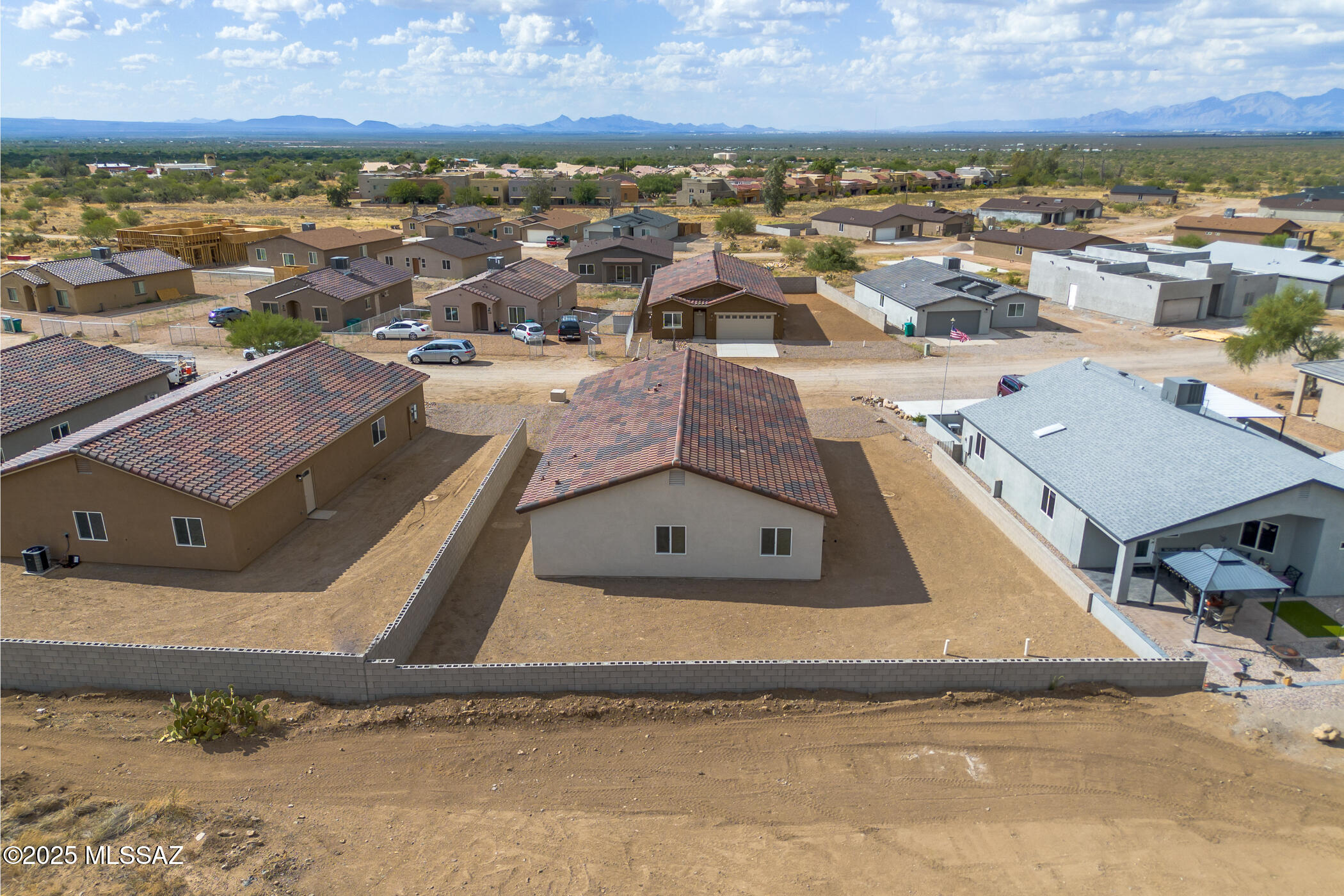 New Tucson Unit NO. 4 (1-203) - Residential