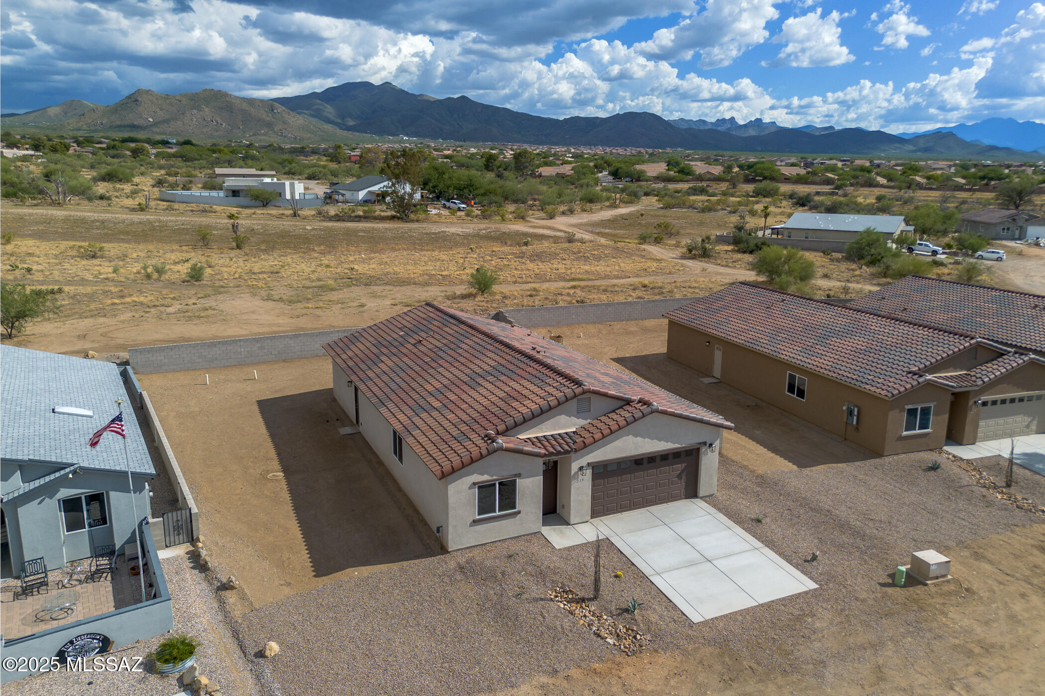 New Tucson Unit NO. 4 (1-203) - Residential