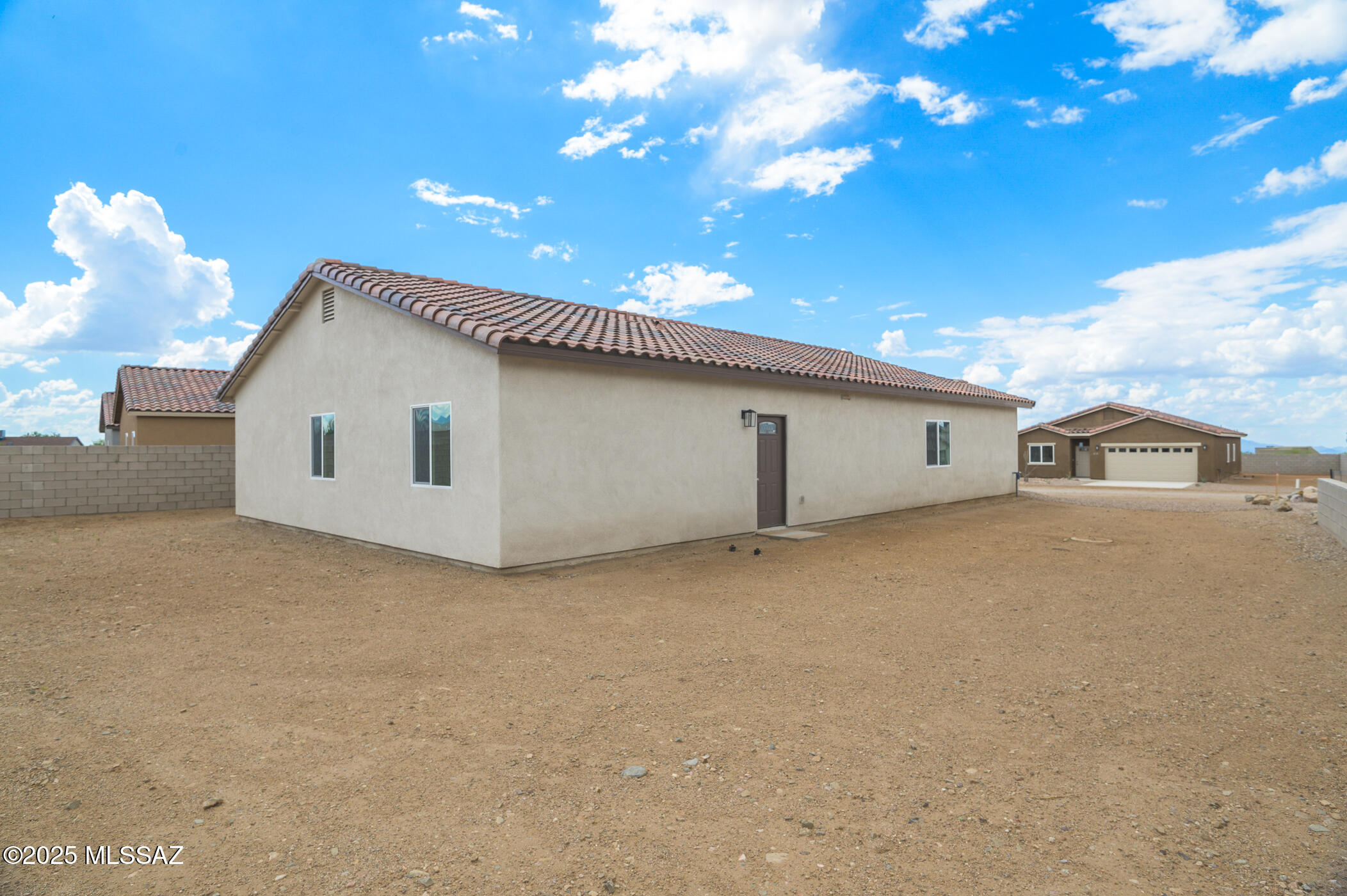 New Tucson Unit NO. 4 (1-203) - Residential
