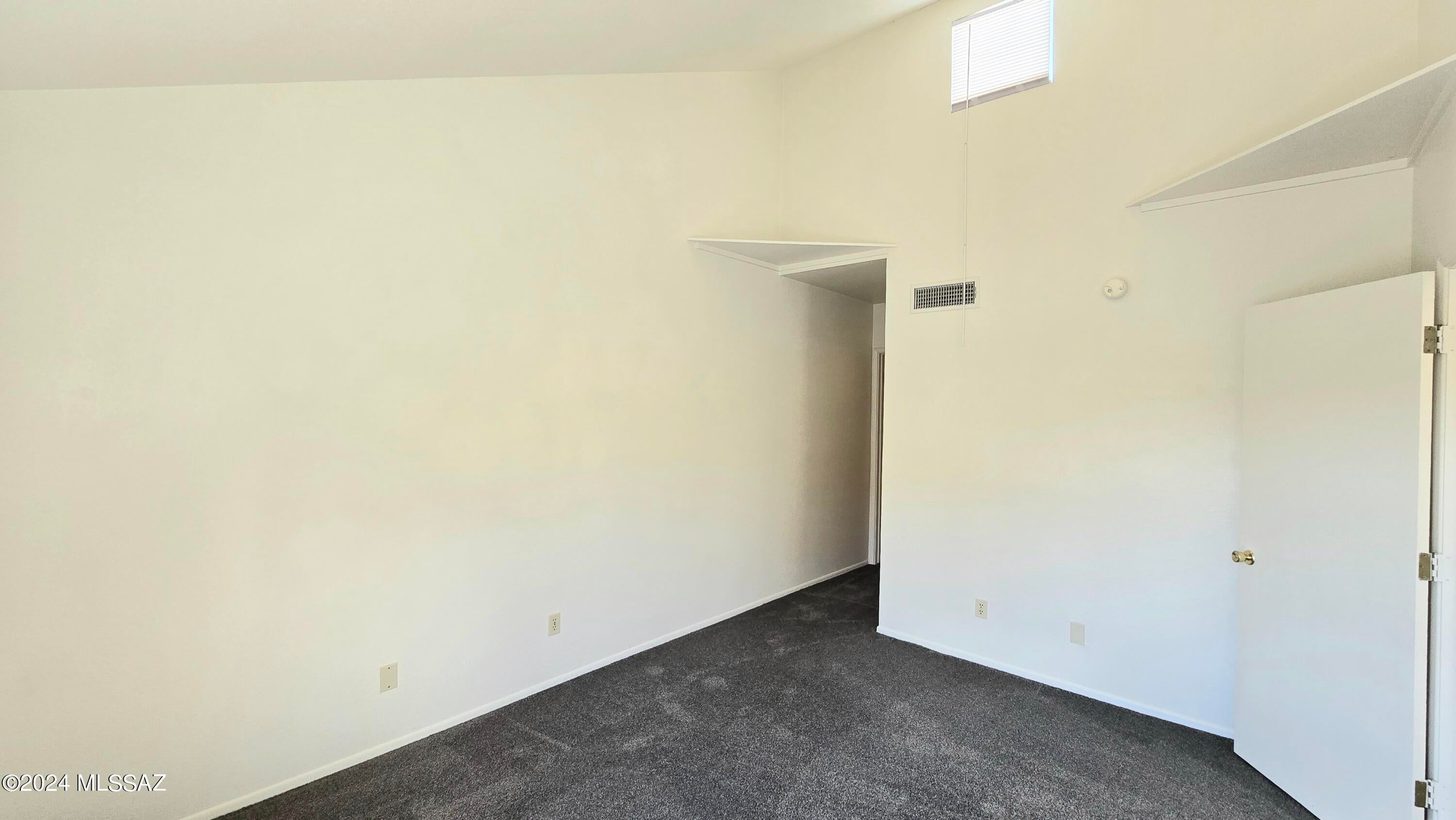 Park Plaza Condos (1-24) - Residential Lease