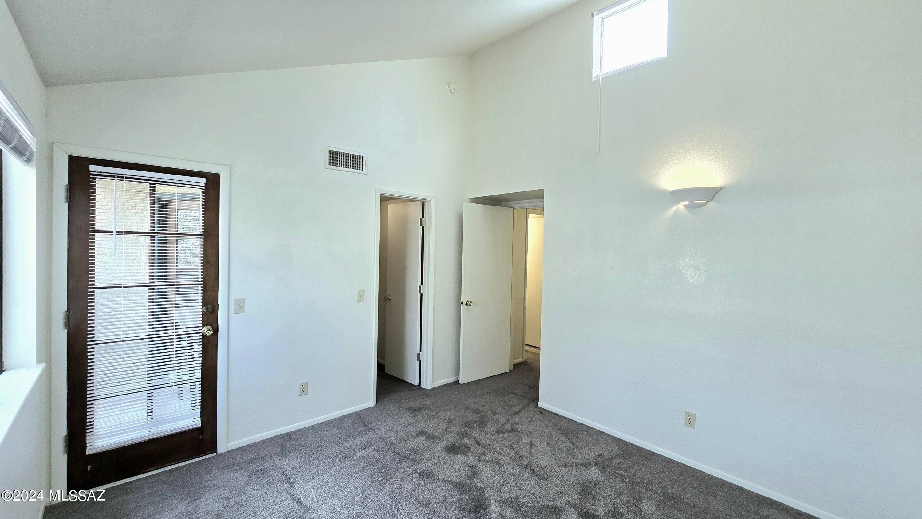 Park Plaza Condos (1-24) - Residential Lease