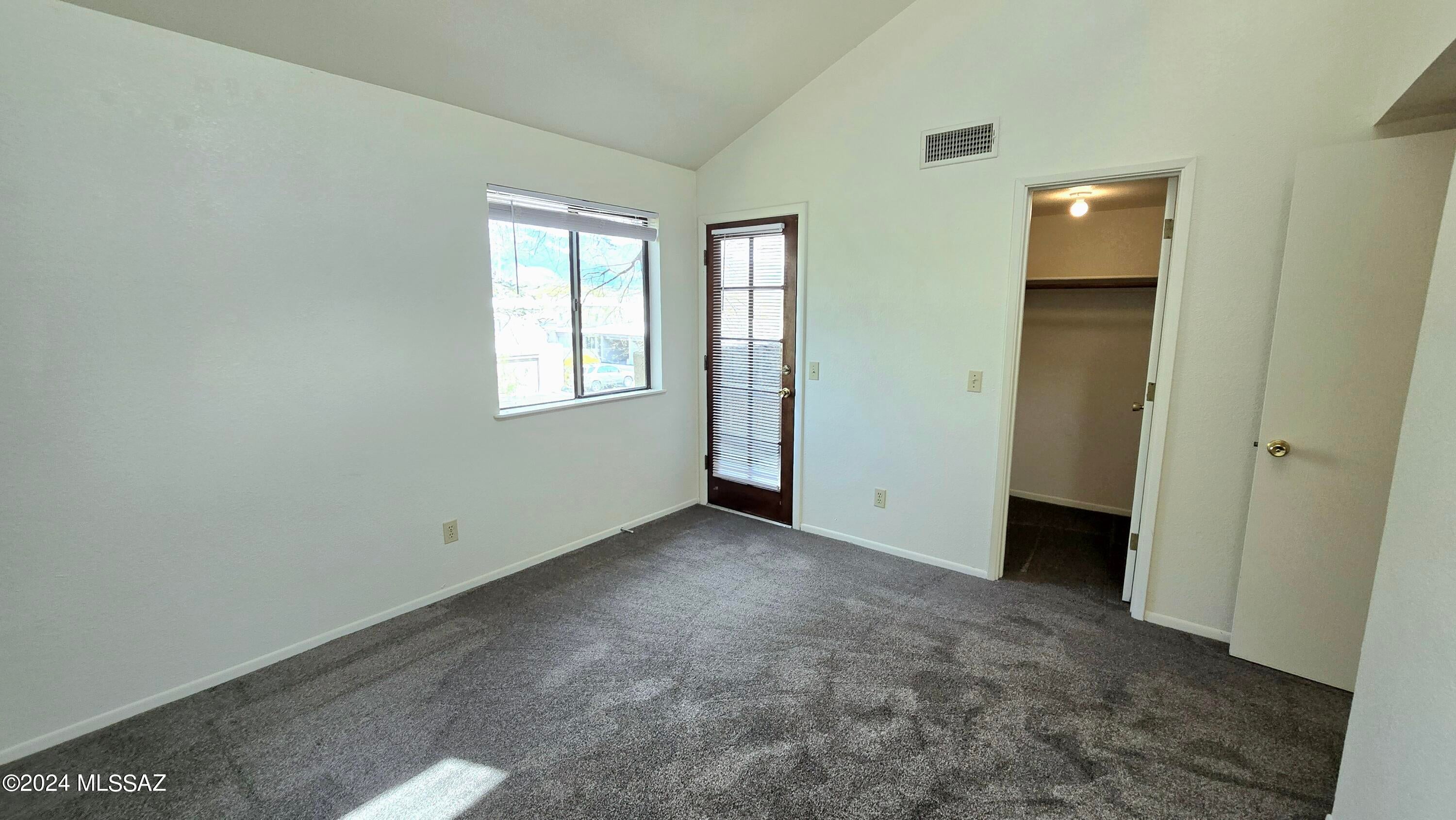 Park Plaza Condos (1-24) - Residential Lease