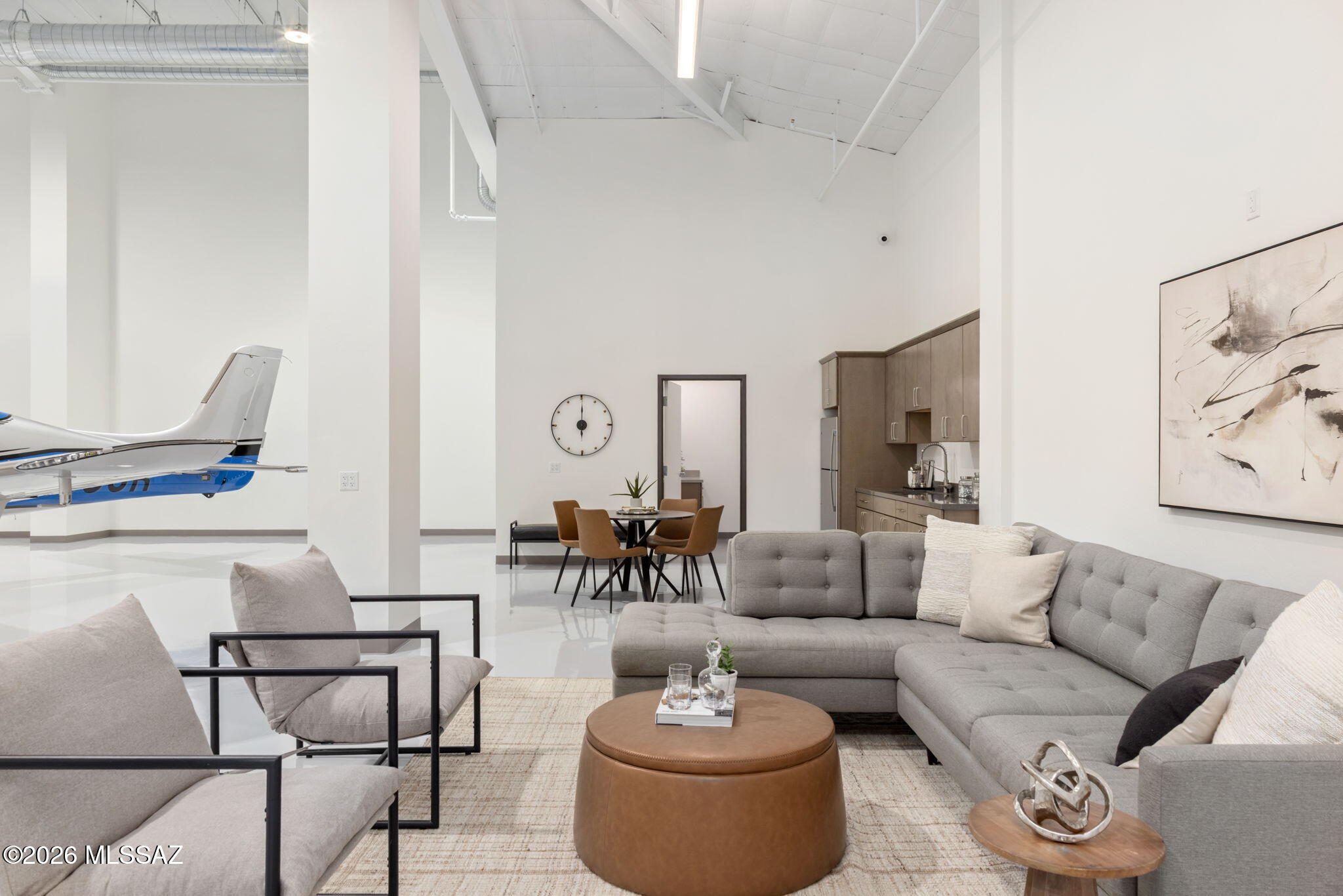 La Cholla Airpark - Residential