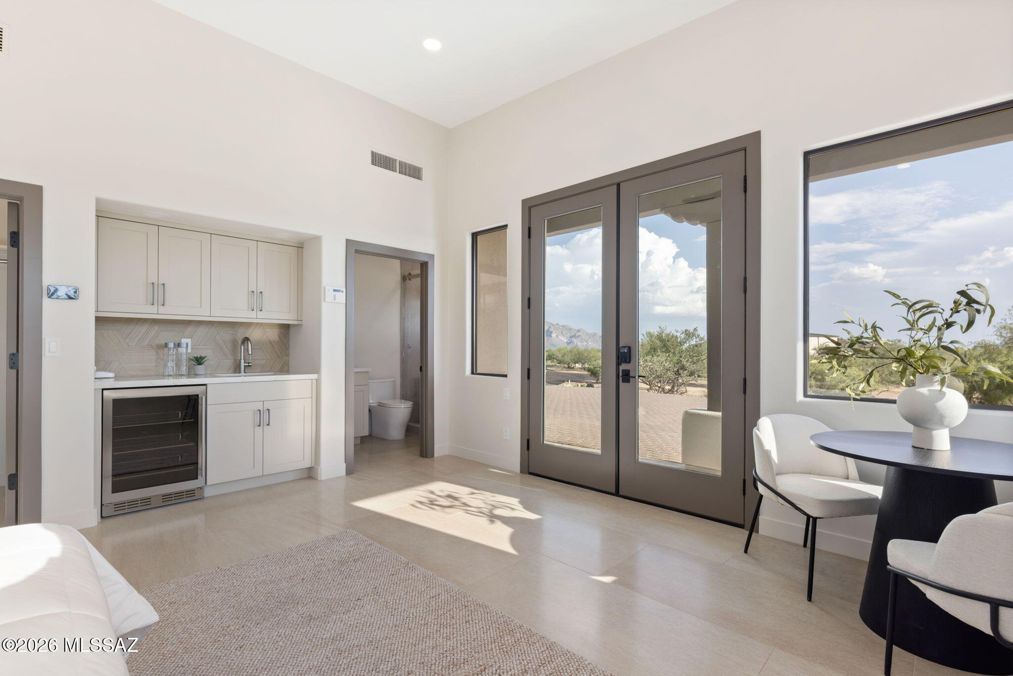 La Cholla Airpark - Residential