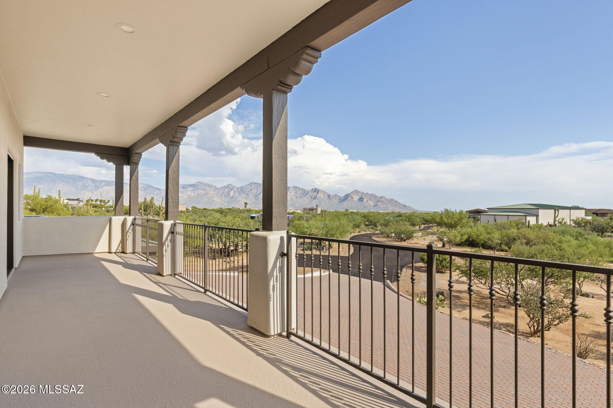 La Cholla Airpark - Residential