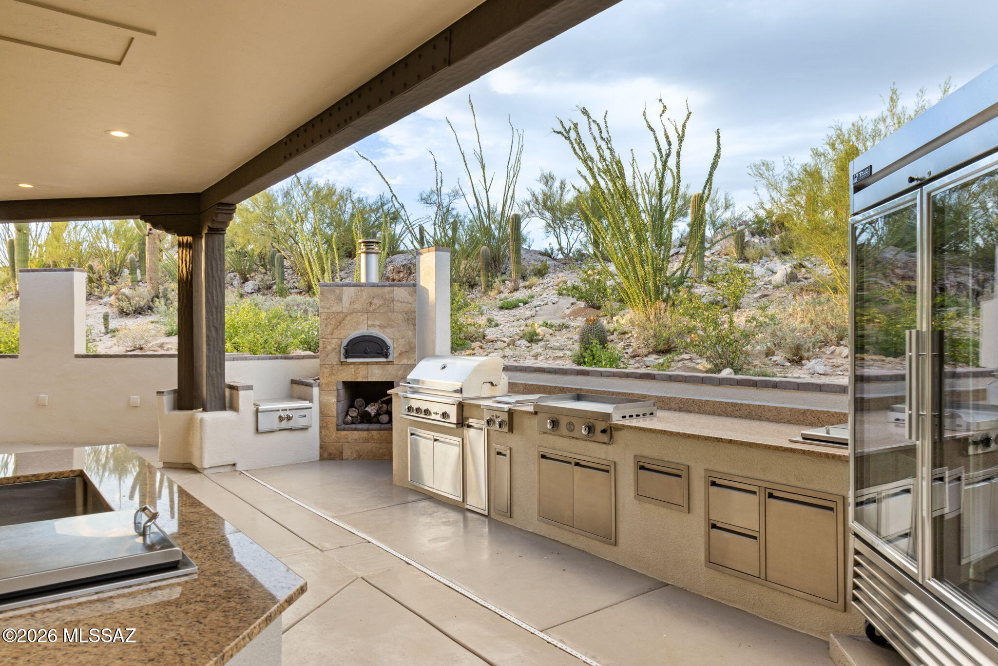 La Cholla Airpark - Residential