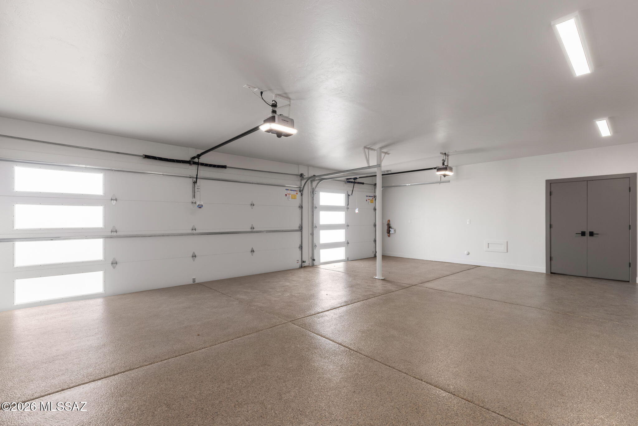La Cholla Airpark - Residential