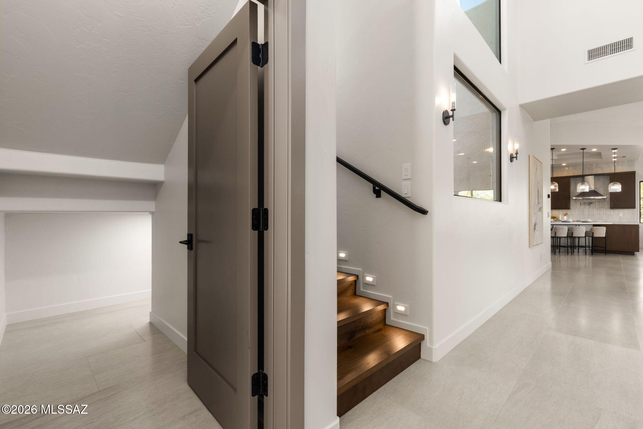 La Cholla Airpark - Residential
