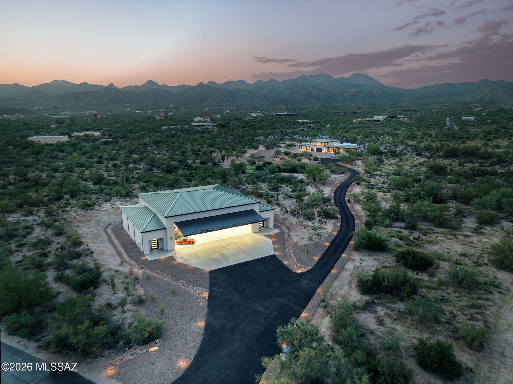 La Cholla Airpark - Residential
