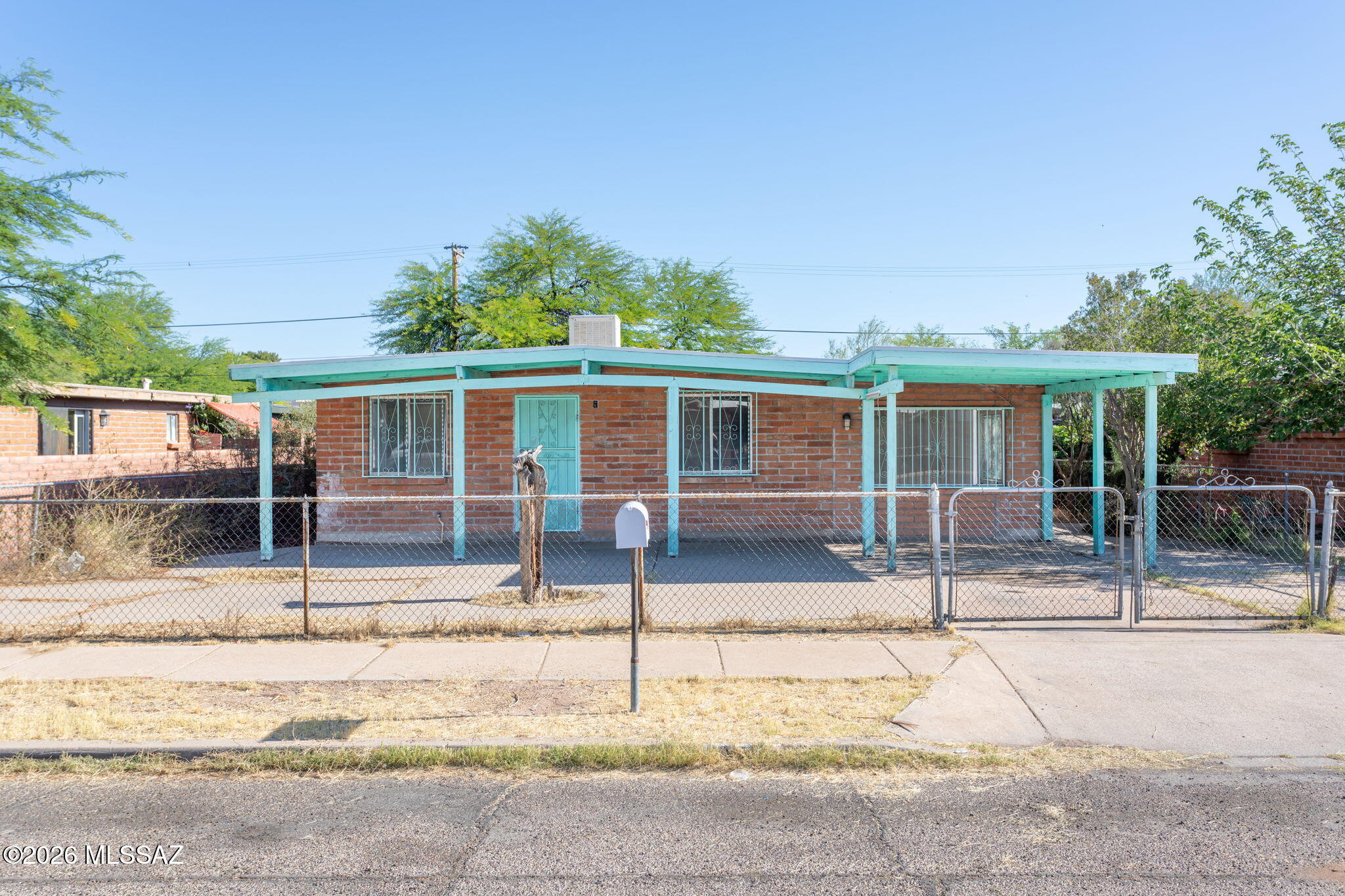 Mission Manor NO. 8 - Residential